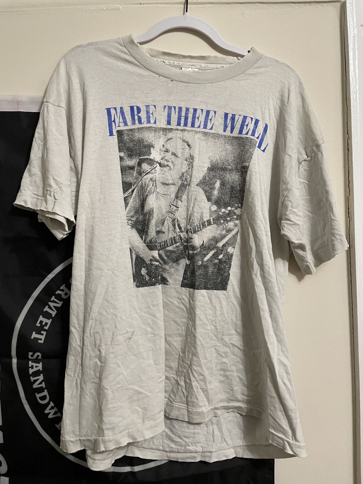 Vintage Thrashed Grateful Dead Jerry Garcia “Fare Thee Well” Tee Size US XL / EU 56 / 4 - 1 Thumbnail