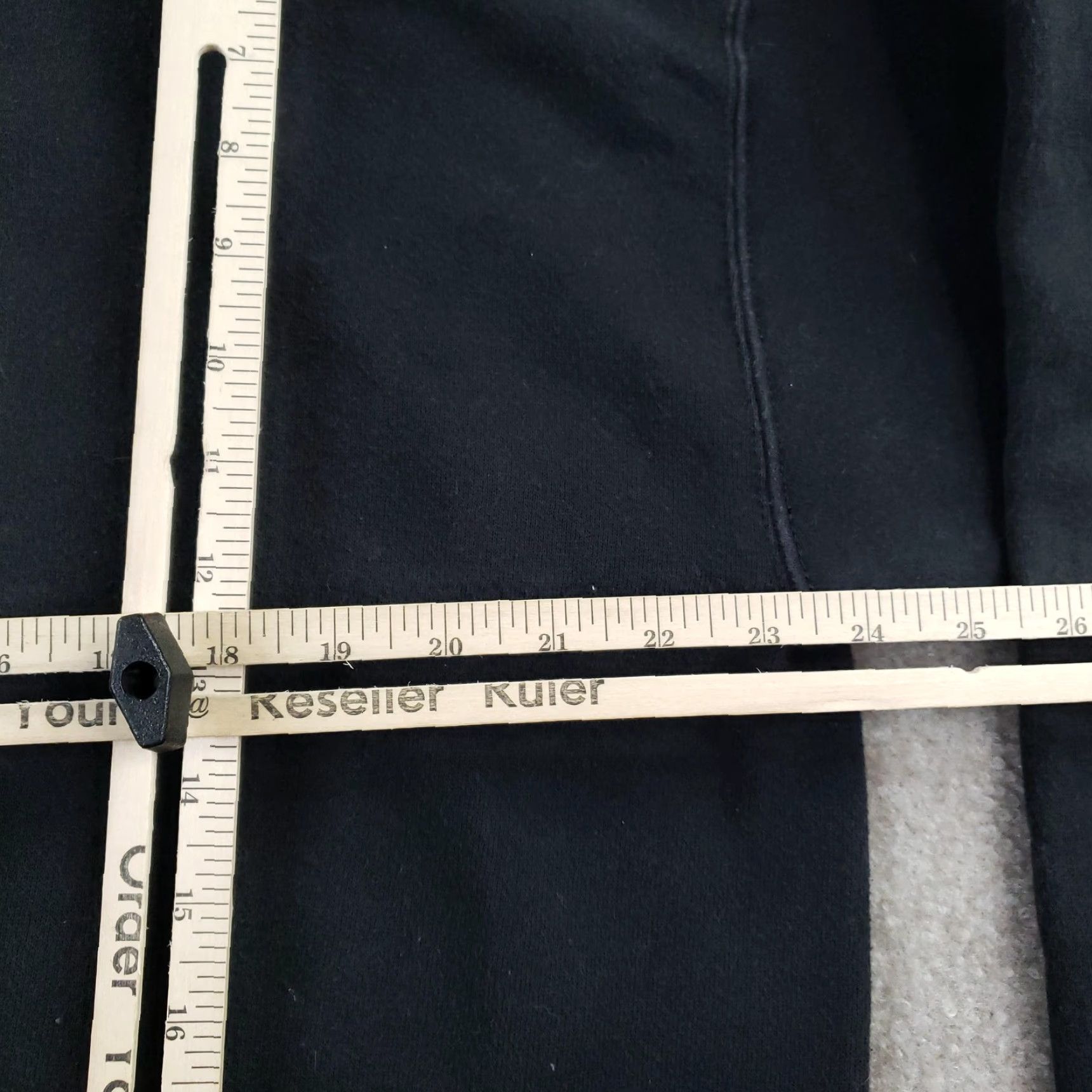 Vintage VINTAGE Mary Engelbreit Sweatshirt Womens XL Black Crewneck Queen of Everything Size XL / US 12-14 / IT 48-50 - 3 Thumbnail