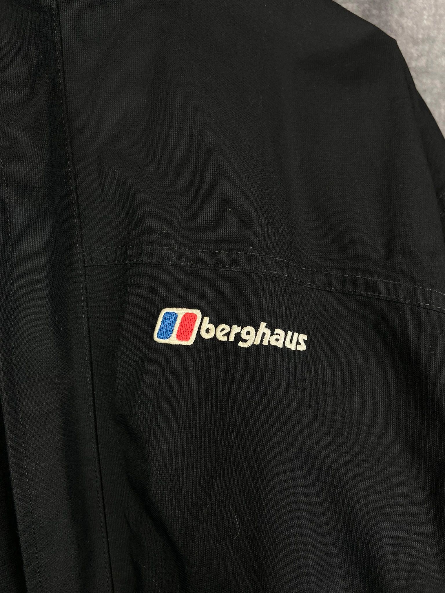 Berghaus Berghaus Black Lightweight Outdoor Windbreaker Jacket Size US S / EU 44-46 / 1 - 2 Thumbnail