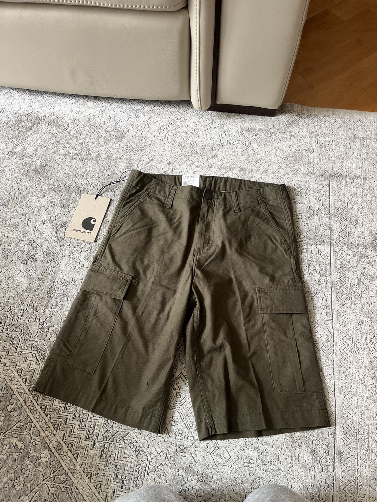 Carhartt Wip Carhartt WIP Regular Cargo Short Size US 30 / EU 46 - 2 Thumbnail