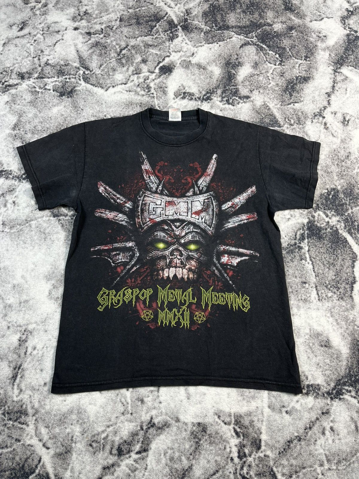 Band Tees Vintage Graspop Metal Meeting Rock Bands Faded T Shirt Size US M / EU 48-50 / 2 - 1 Thumbnail