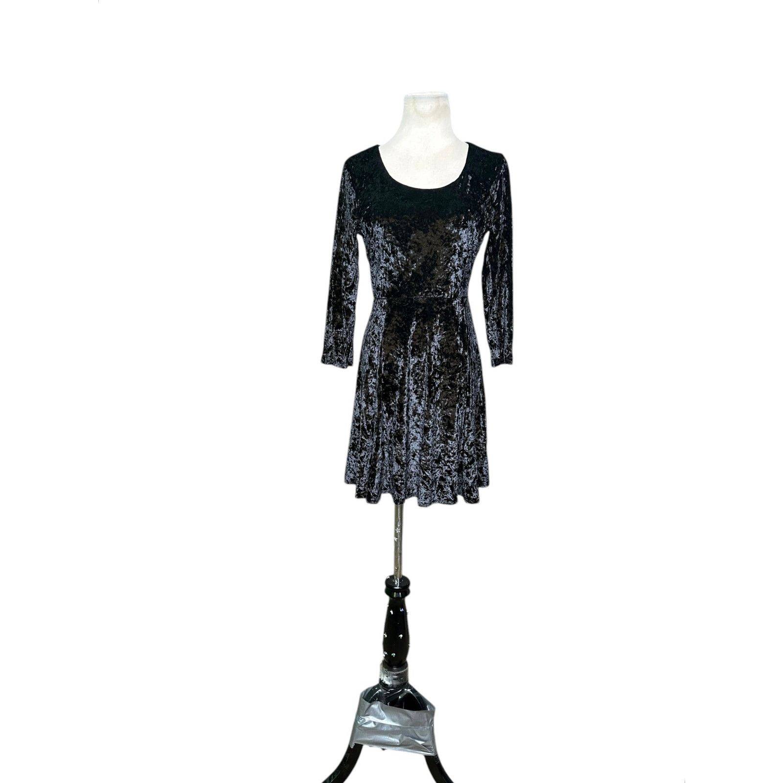 Nanette Lepore Nanette Lepore velvet fit and flare mini dress size M Size M / US 6-8 / IT 42-44 - 16 Thumbnail