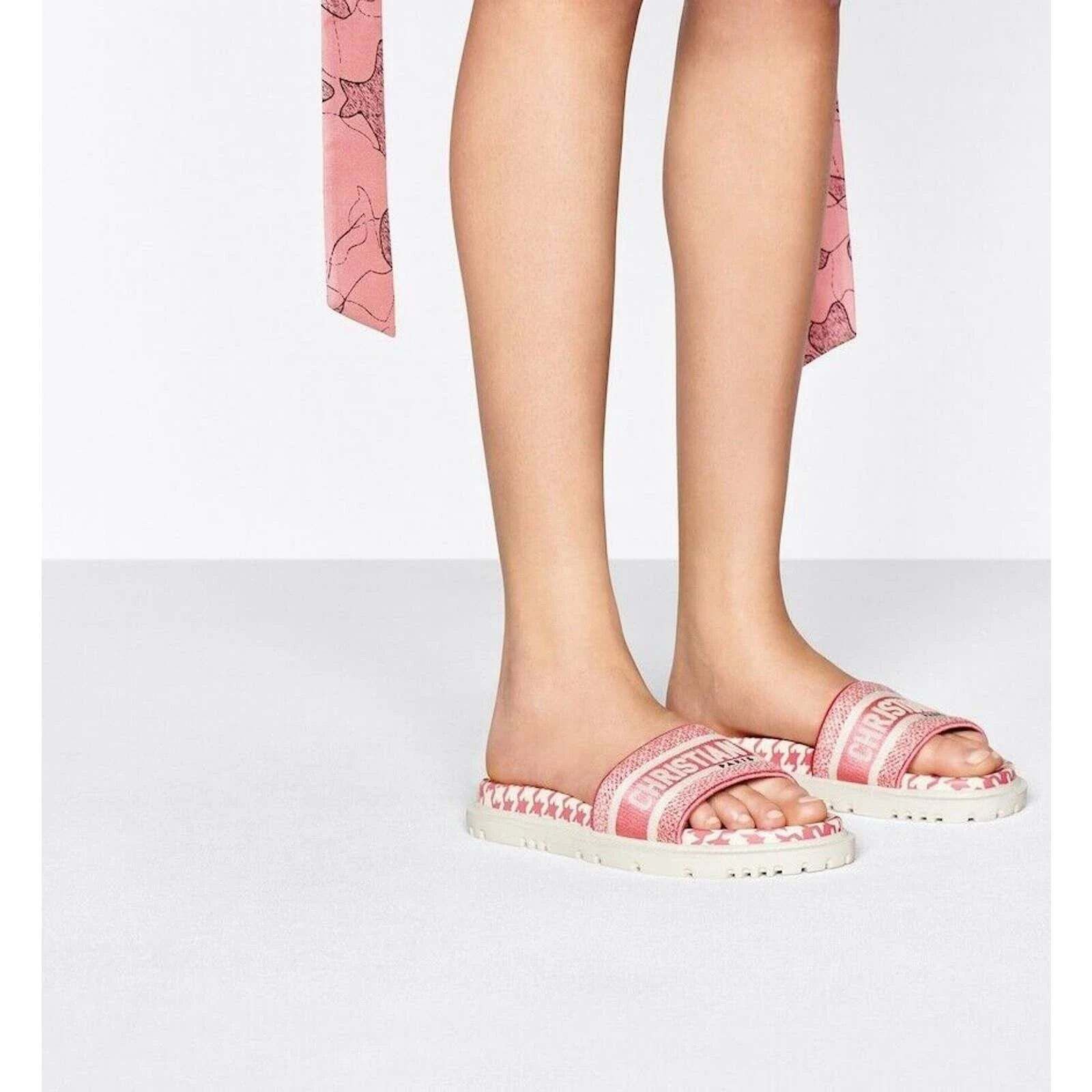 Dior Christian Dior Dway Pink White Logo Houndstooth Slide Size US 9 / IT 39 - 3 Thumbnail