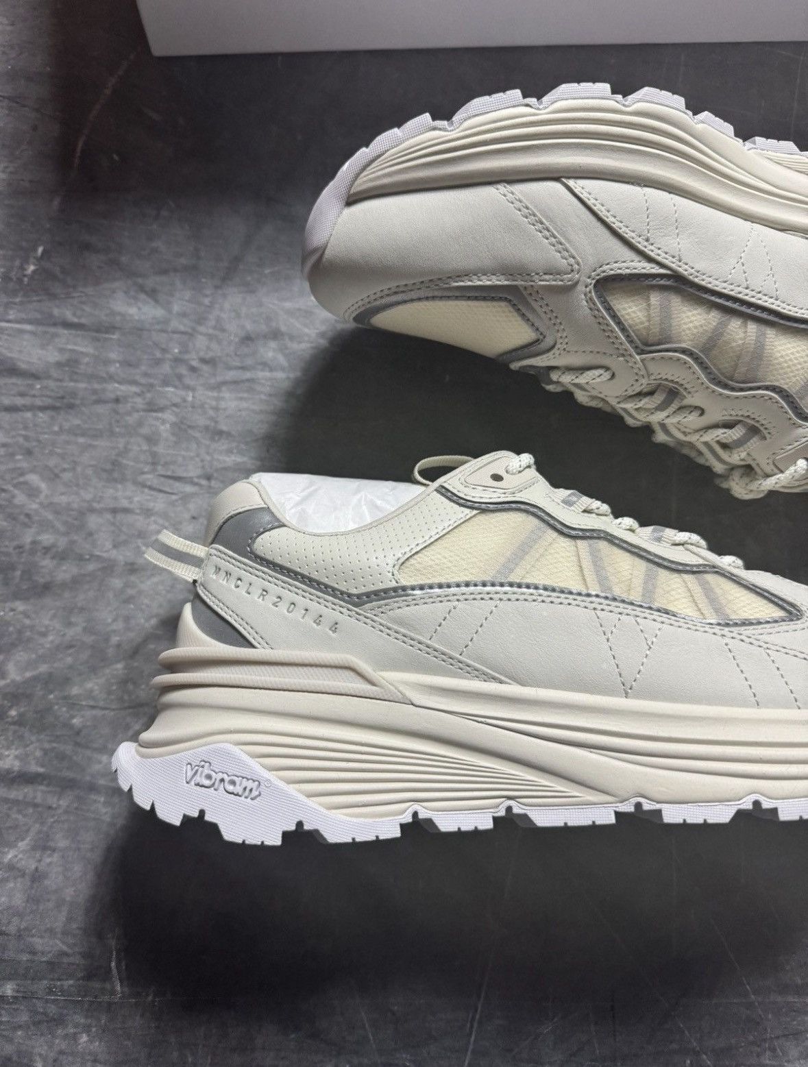 Moncler Moncler Lite Runner Size US 11 / EU 44 - 3 Thumbnail