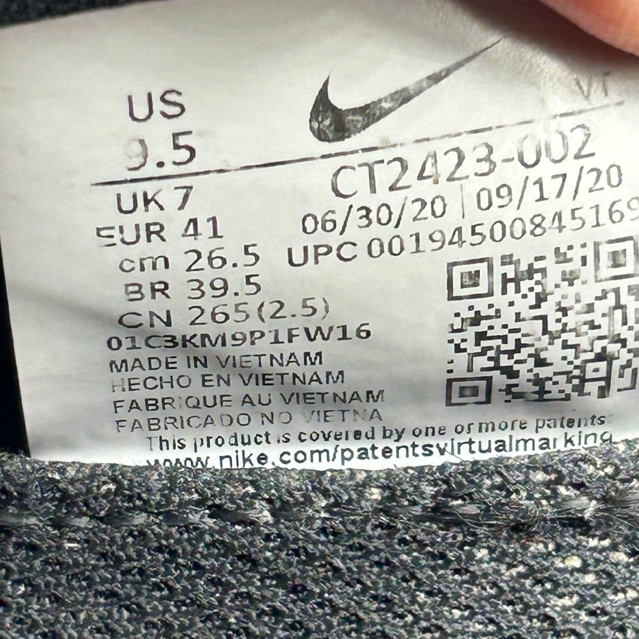 Nike Nike React Infinity Run Flyknit 2 Men Running Shoes 9.5 Size US 9.5 / EU 42-43 - 4 Thumbnail