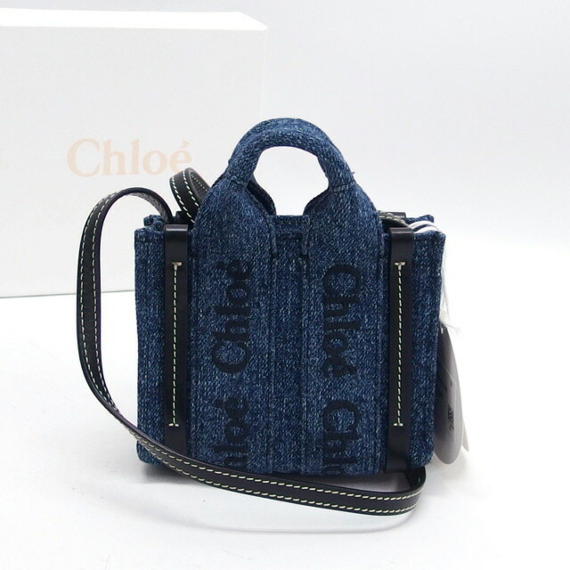 image of Chloé Chloe Woody Nano Tote Shoulder Bag in Black, Women's