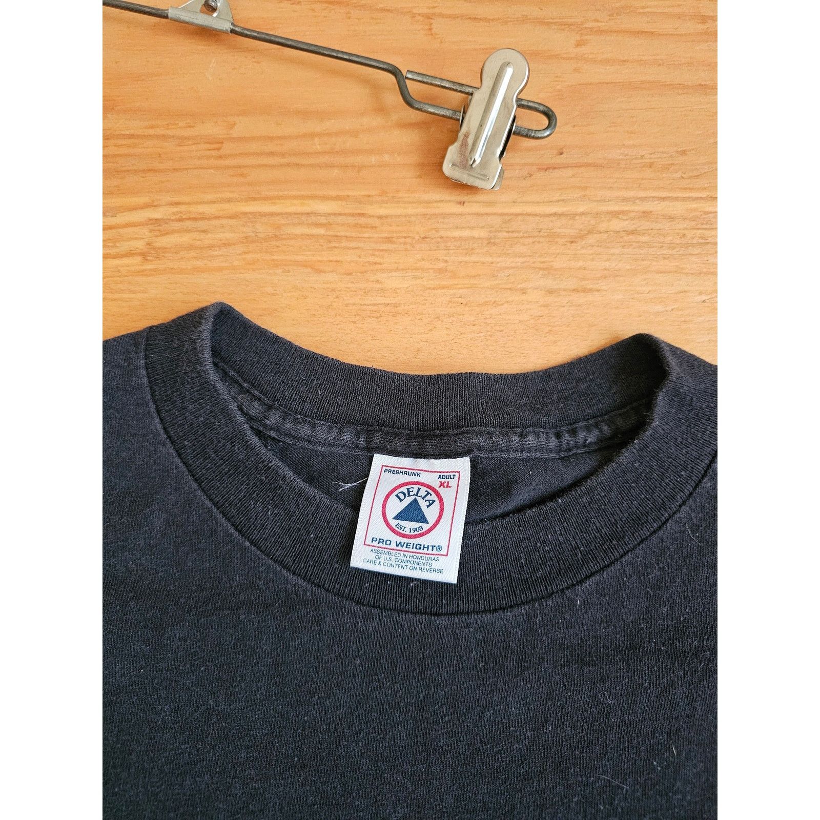 Delta 90s Police Doughnuts T-Shirt, Funny Food Groups Sz XL Size US XL / EU 56 / 4 - 4 Thumbnail