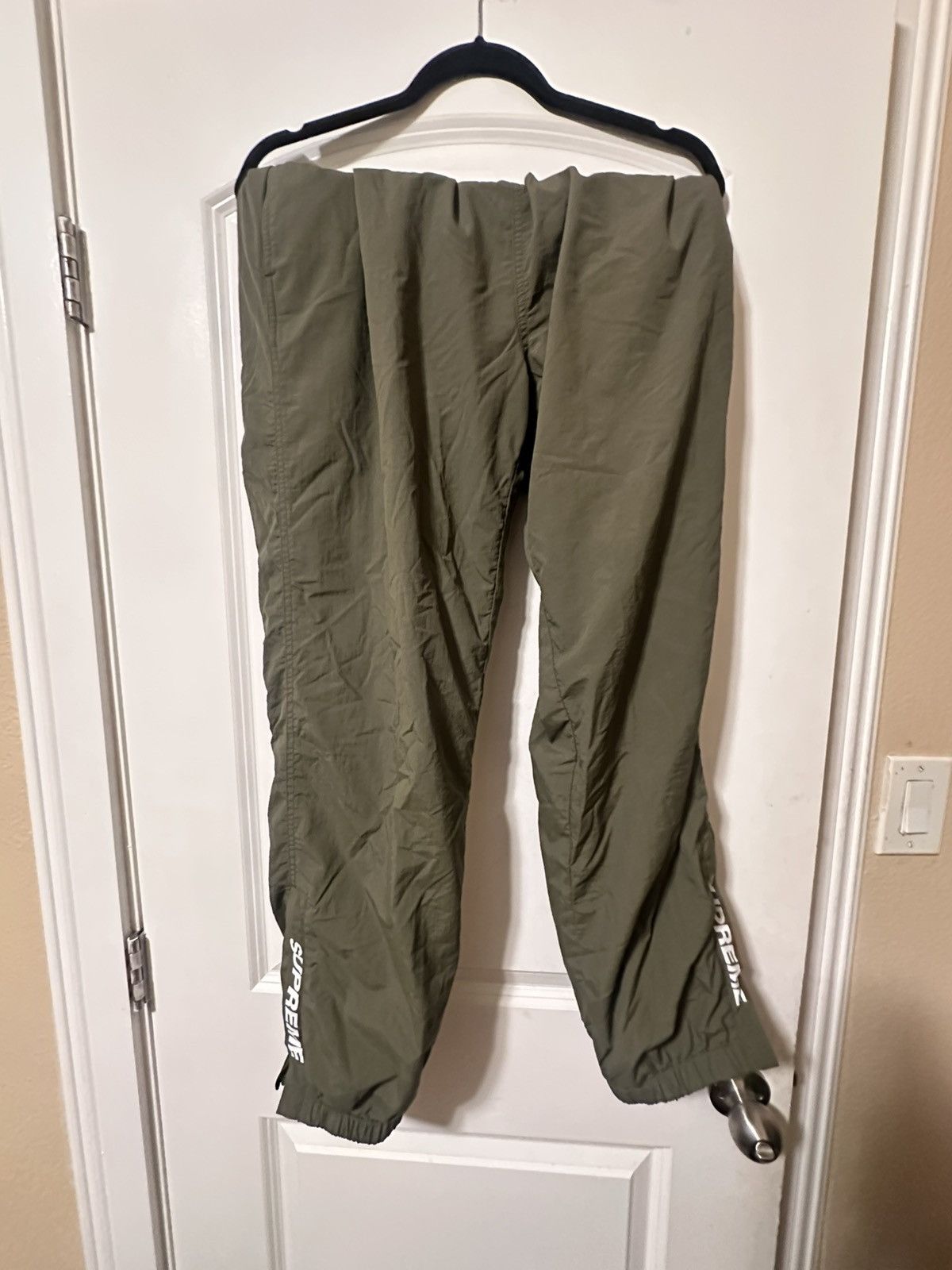 Streetwear × Supreme Supreme warm up track pants olive green large 