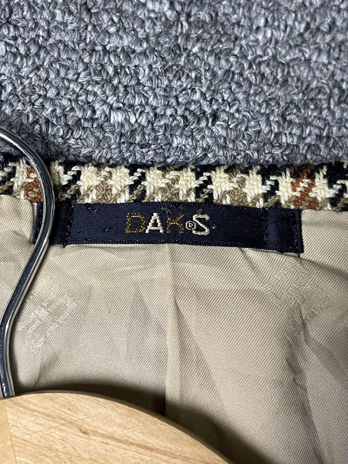 DAKS × Designer × Vintage Vintage DAKS Brand Houndstooth Coat (63) Size US XS / EU 42 / 0 - 8 Thumbnail