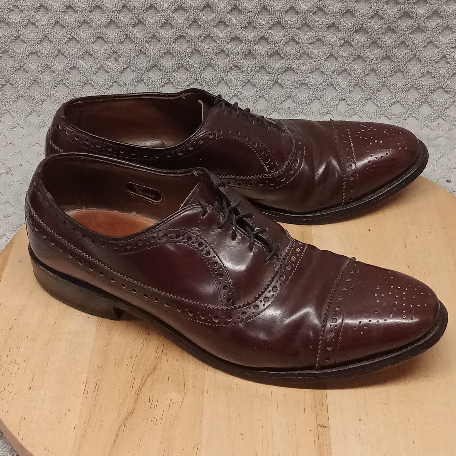 & Other Stories Allen Edmonds Fairfield Dress Shoes Mens 8D Cap Toe Leather Size US 8 / EU 41 - 1 Thumbnail