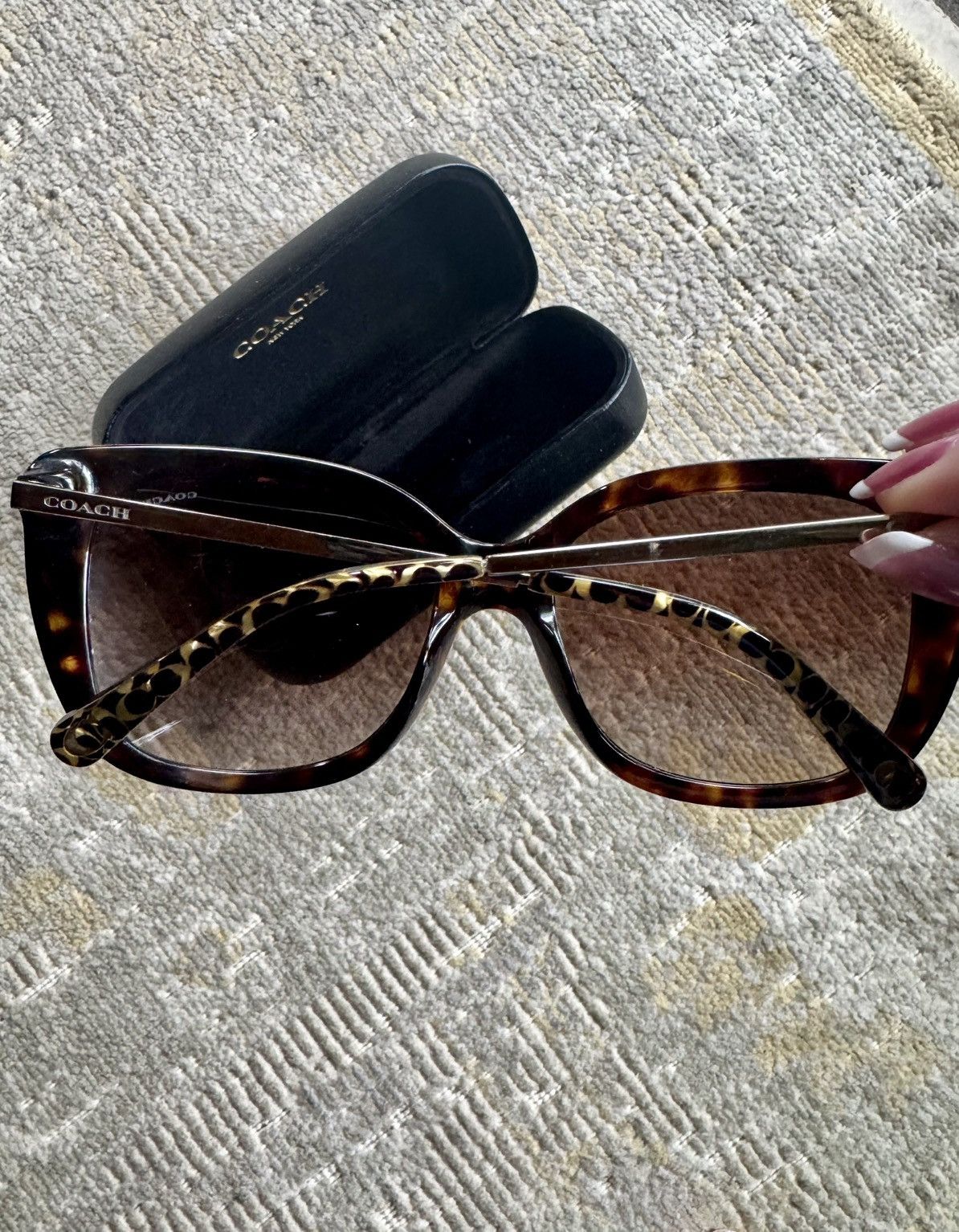Coach COACH Women's Tortoiseshell Sunglasses - HC 8246 Size ONE SIZE - 3 Thumbnail