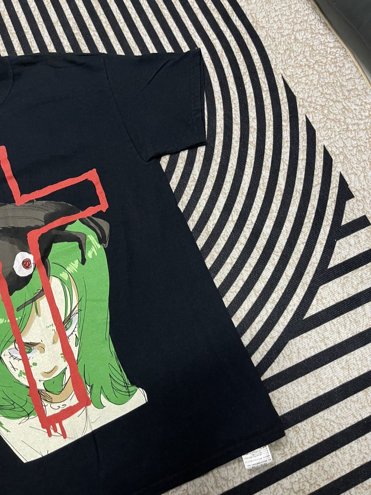 Billie Eilish 2000s BILLIE EILISH CROSS DESIGN RARE SHIRT Size US M / EU 48-50 / 2 - 4 Thumbnail