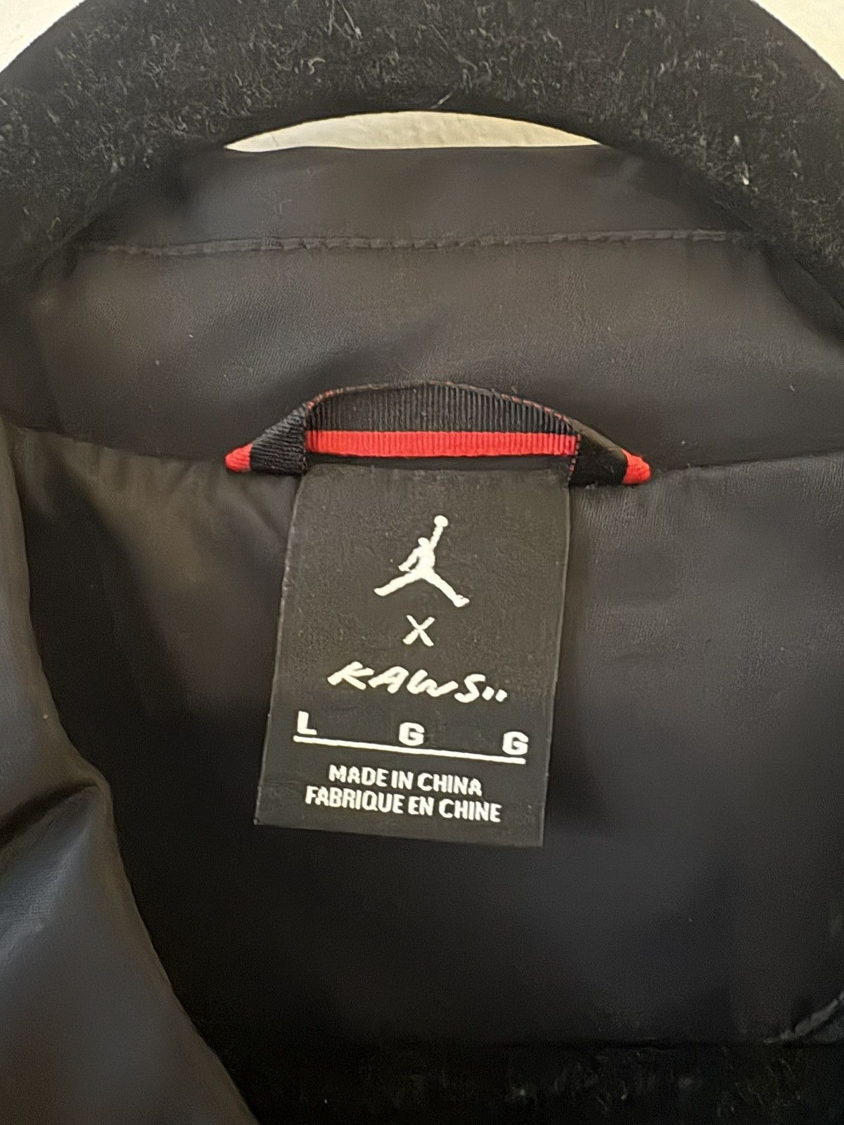Jordan Brand × Kaws Rare Air Jordan x KAWS Satin Embroidered Coaches Jacket L Size US L / EU 52-54 / 3 - 10 Thumbnail