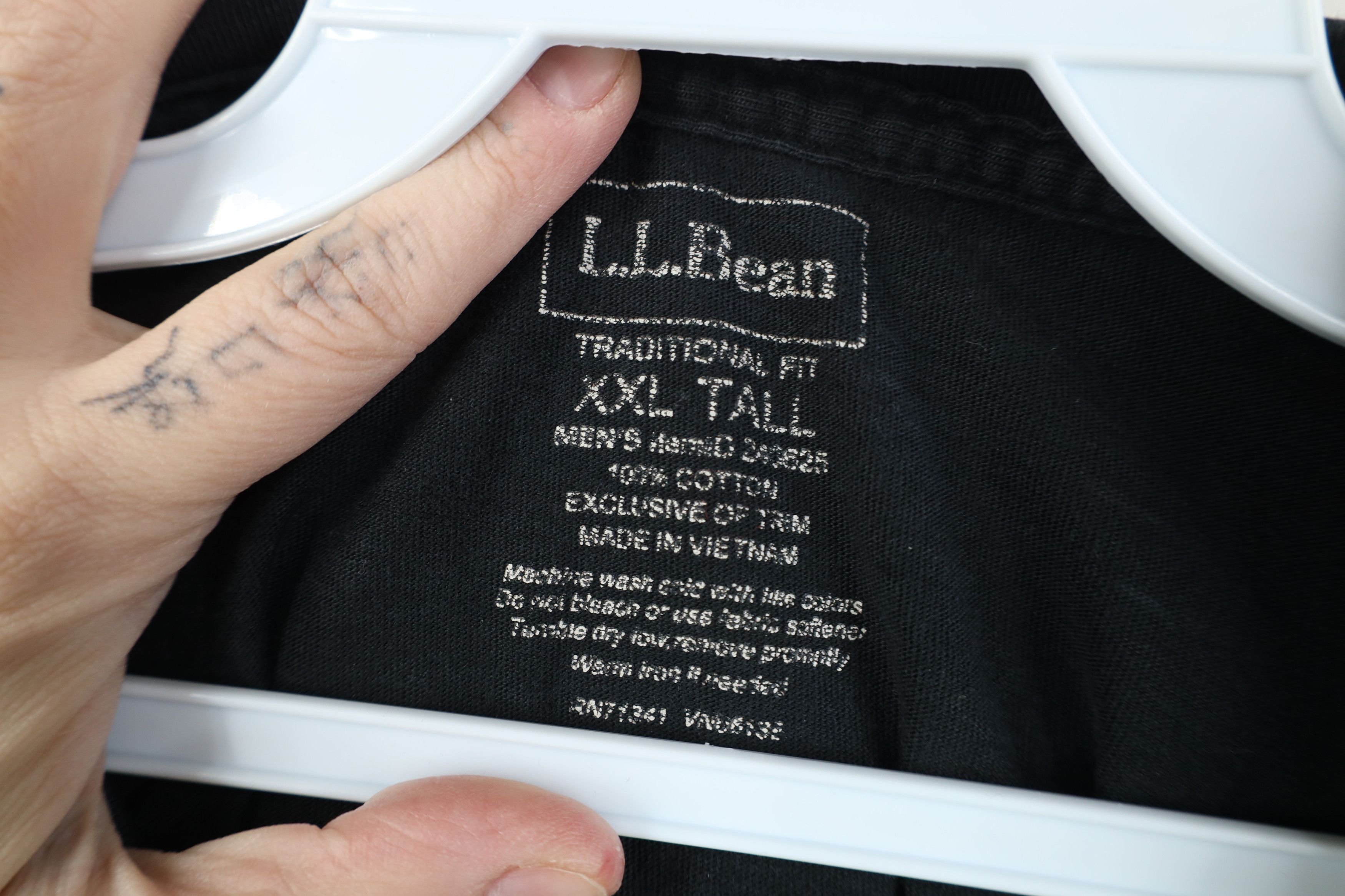 L.L. Bean Vintage Y2K LL Bean Blank Cotton Pocket T-Shirt Black Size US XXL / EU 58 / 5 - 8 Thumbnail