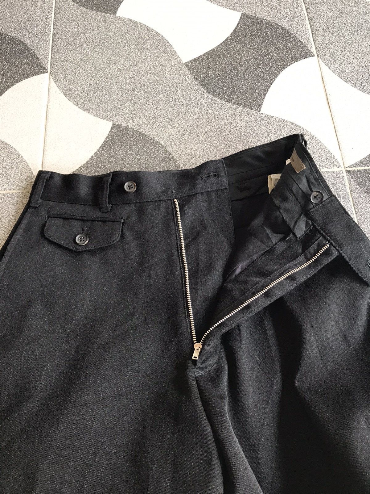 Yohji Yamamoto Yohji Yamamoto Baggy Wool Trouser Size US 27 - 4 Thumbnail
