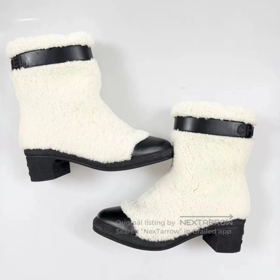 Chanel Chanel Teddy Faux Fur Ankle Boots. Size US 7 / IT 37 - 2 Thumbnail
