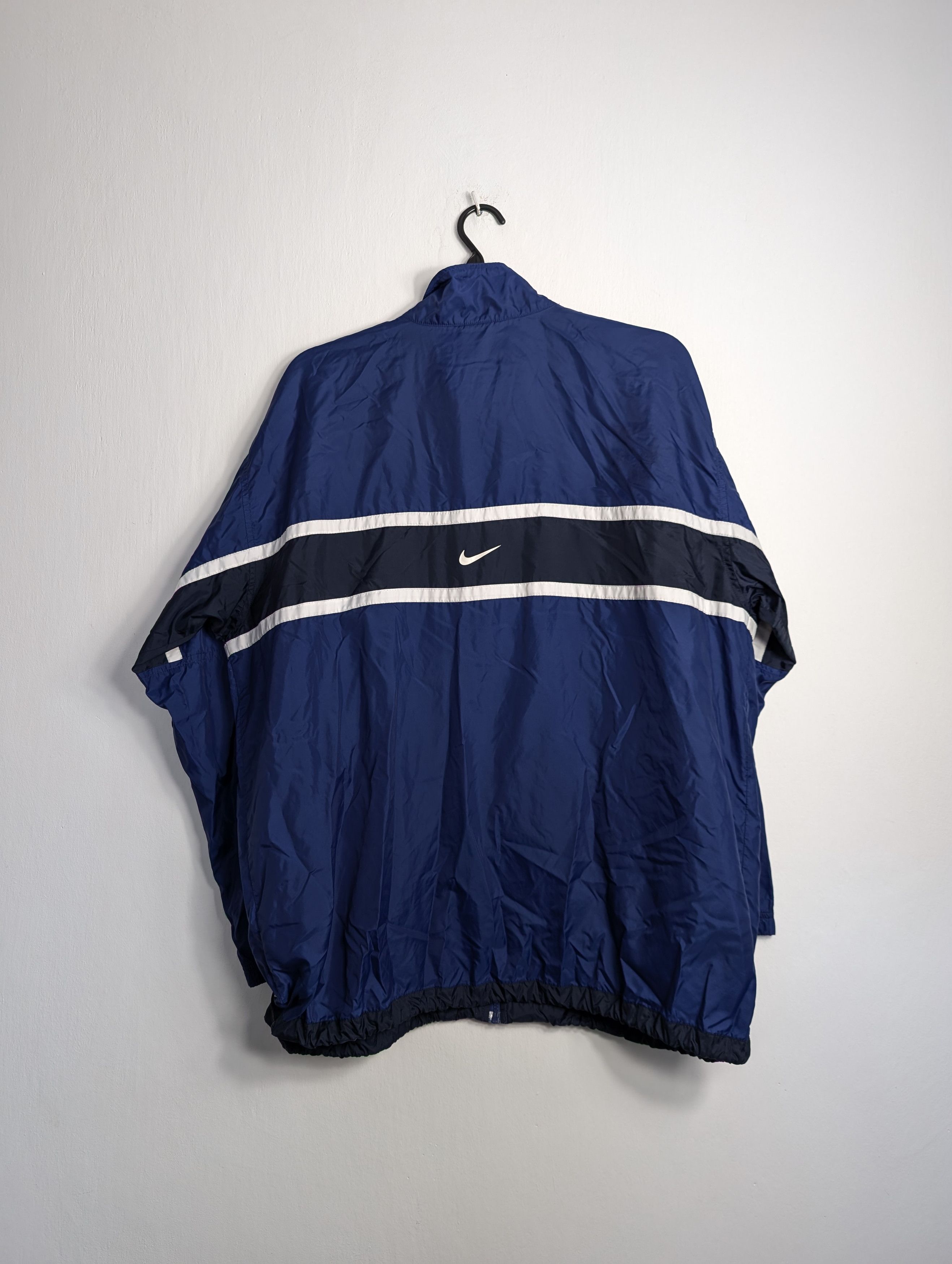 Nike Vintage Nike Center Logo Track Jacket L Streetwear Retro Size US L / EU 52-54 / 3 - 4 Thumbnail