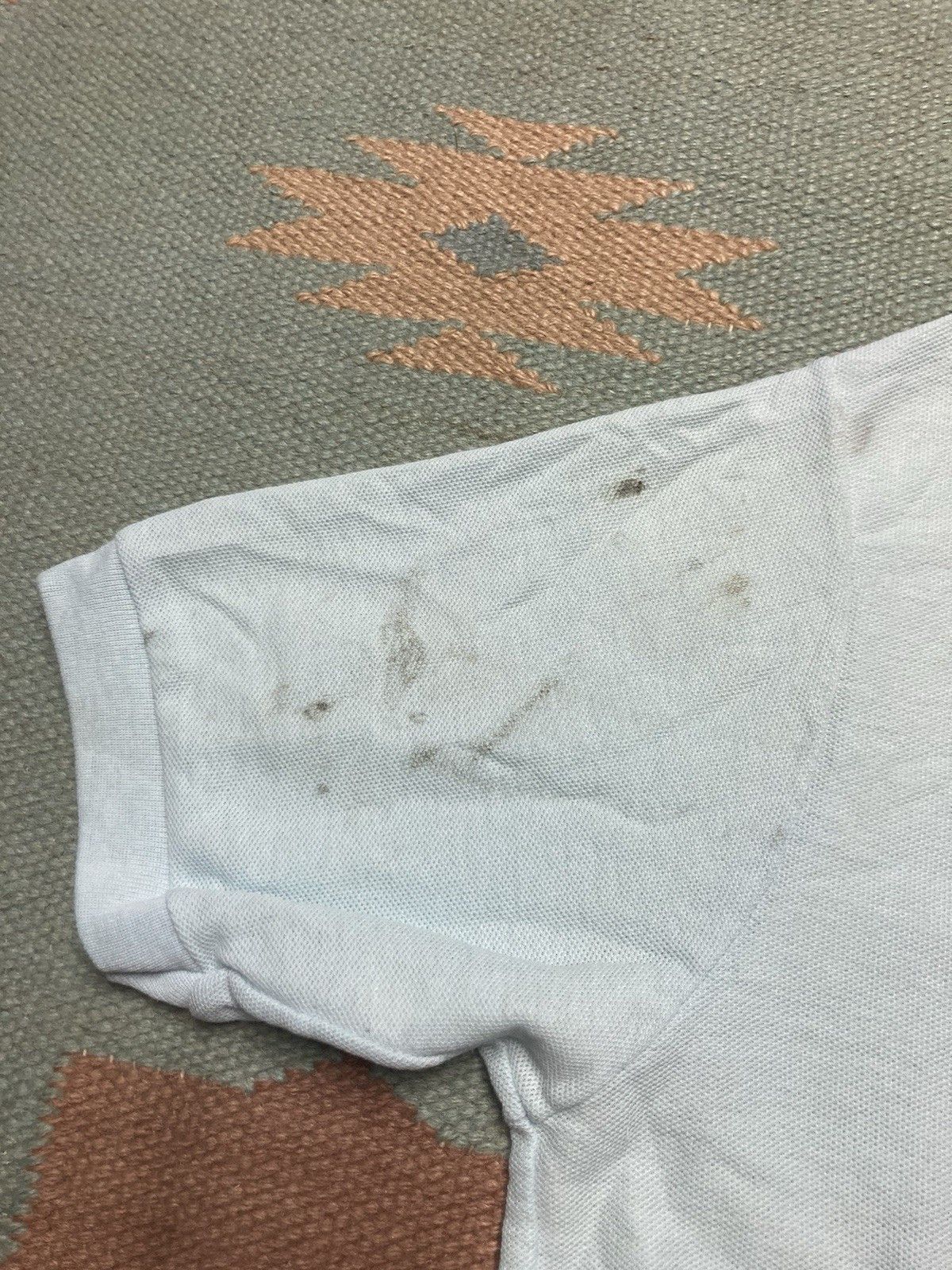 Vintage Vintage 90s polo shirt paint stained light blue adult large Size US L / EU 52-54 / 3 - 11 Thumbnail