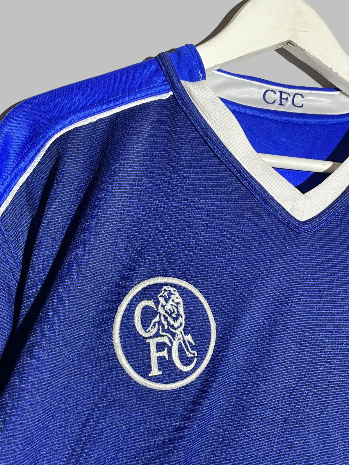 Umbro × Vintage Chelsea FC Umbro 2003/05 Home Vintage Revisable Jersey Size US XL / EU 56 / 4 - 14 Thumbnail