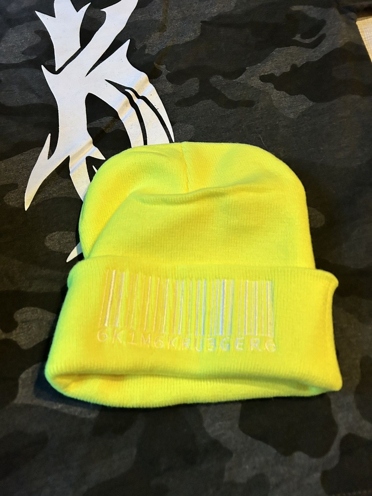 Kim Krueger Neon green kim krueger beanie from mystery box Size ONE SIZE - 1 Thumbnail