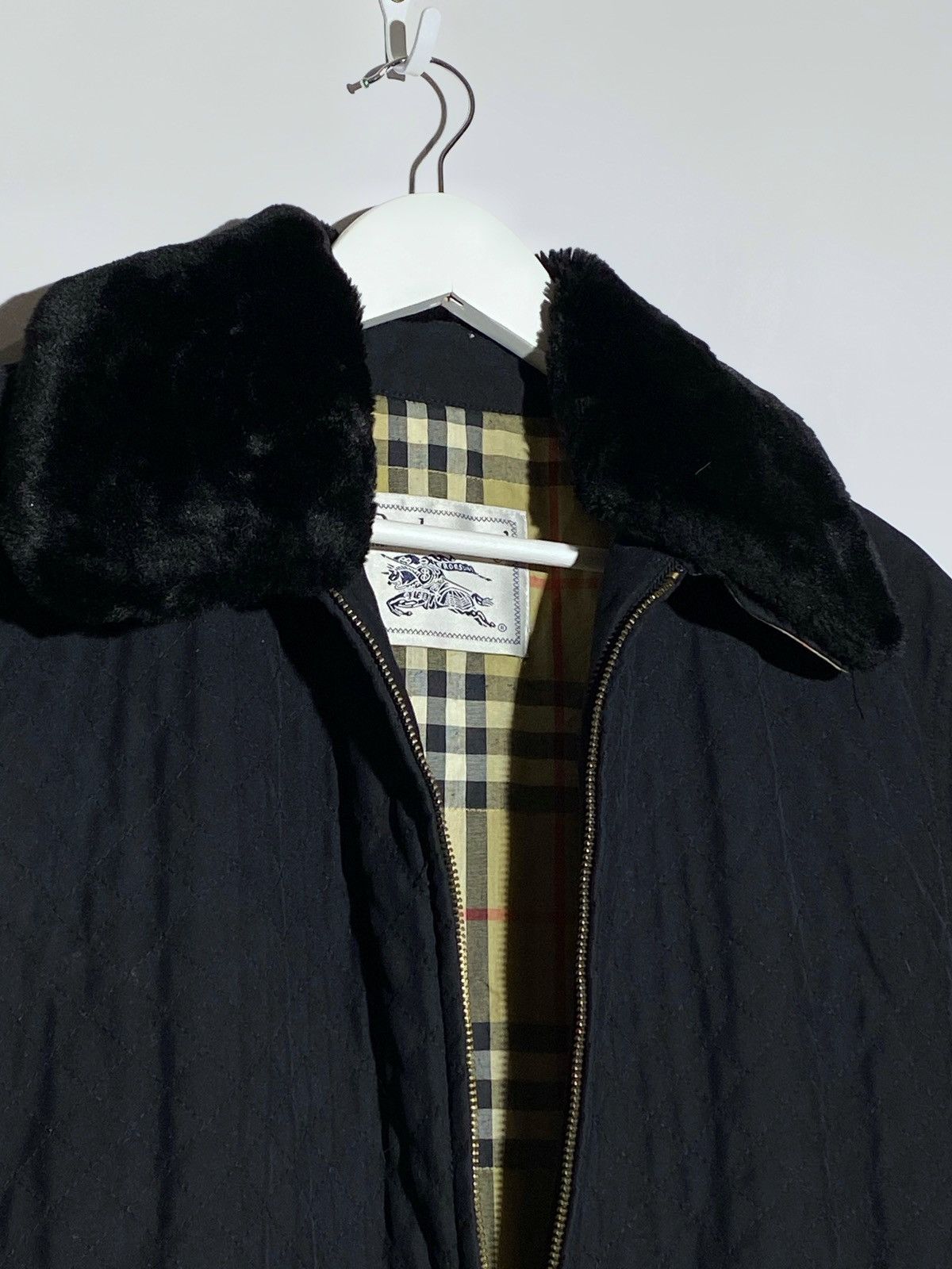 Burberry Burberry’s vintage nova check quilted jacket fur collar Size US M / EU 48-50 / 2 - 14 Thumbnail