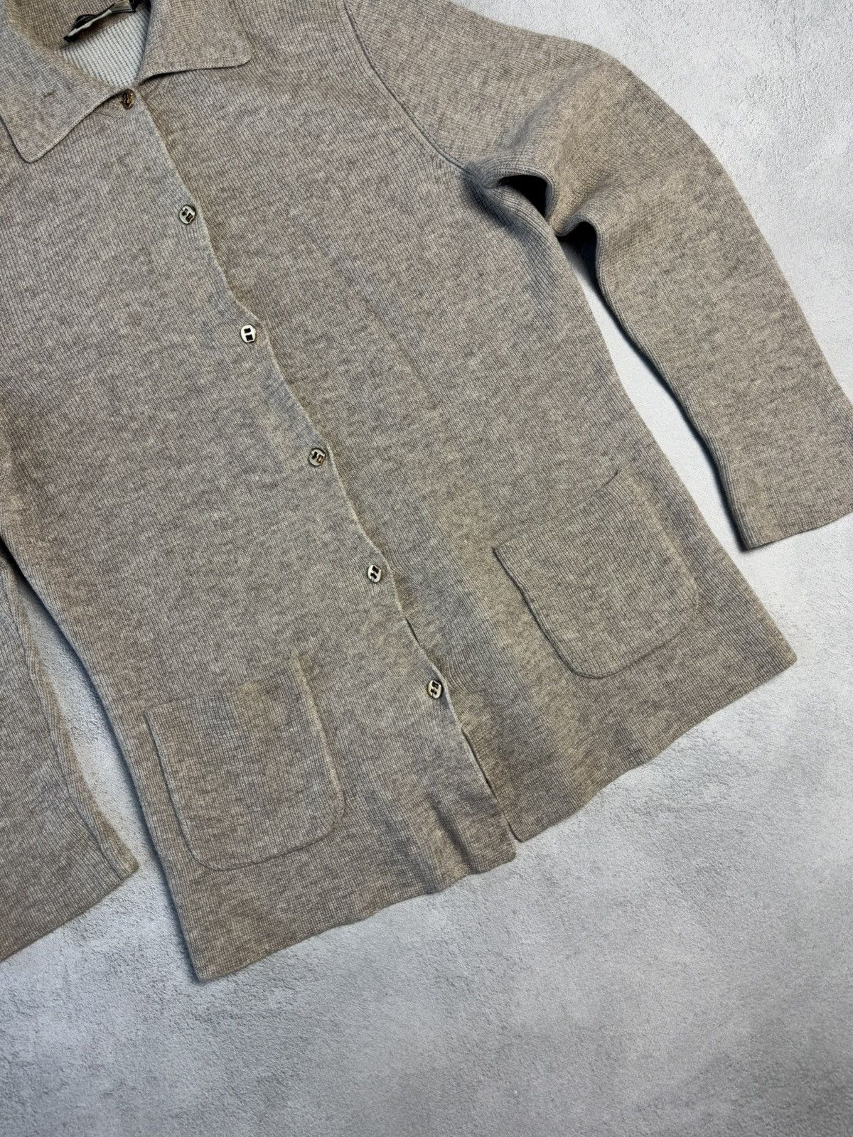 Salvatore Ferragamo Salvatore Ferragamo 100% Cashmere Knit Button Cardigan Size M / US 6-8 / IT 42-44 - 4 Thumbnail