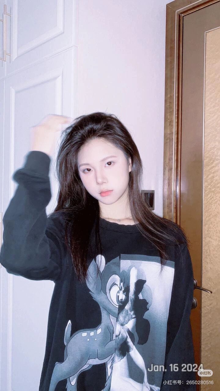 Givenchy Givenchy Black Bambi Patchwork Sweater, XS size Size US XS / EU 42 / 0 - 9 Thumbnail