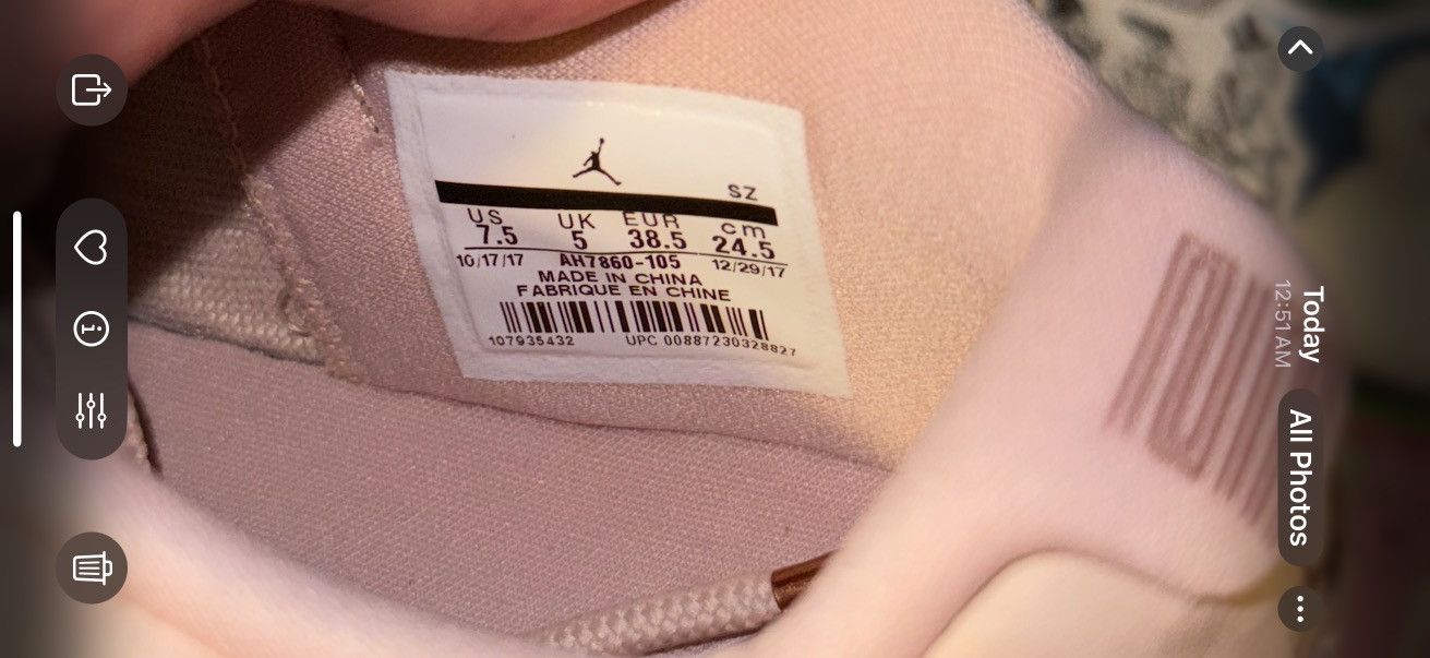 Jordan Brand Jordan 11 Low Rose Gold Size US 7.5 / IT 37.5 - 11 Thumbnail