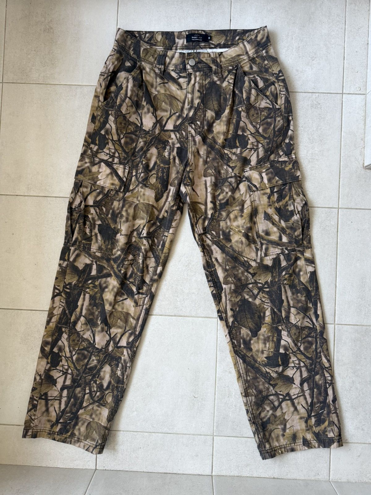 Factorie Baggy ‘Hunter Camo’ Cargopants Size US 30 / EU 46 - 1 Thumbnail