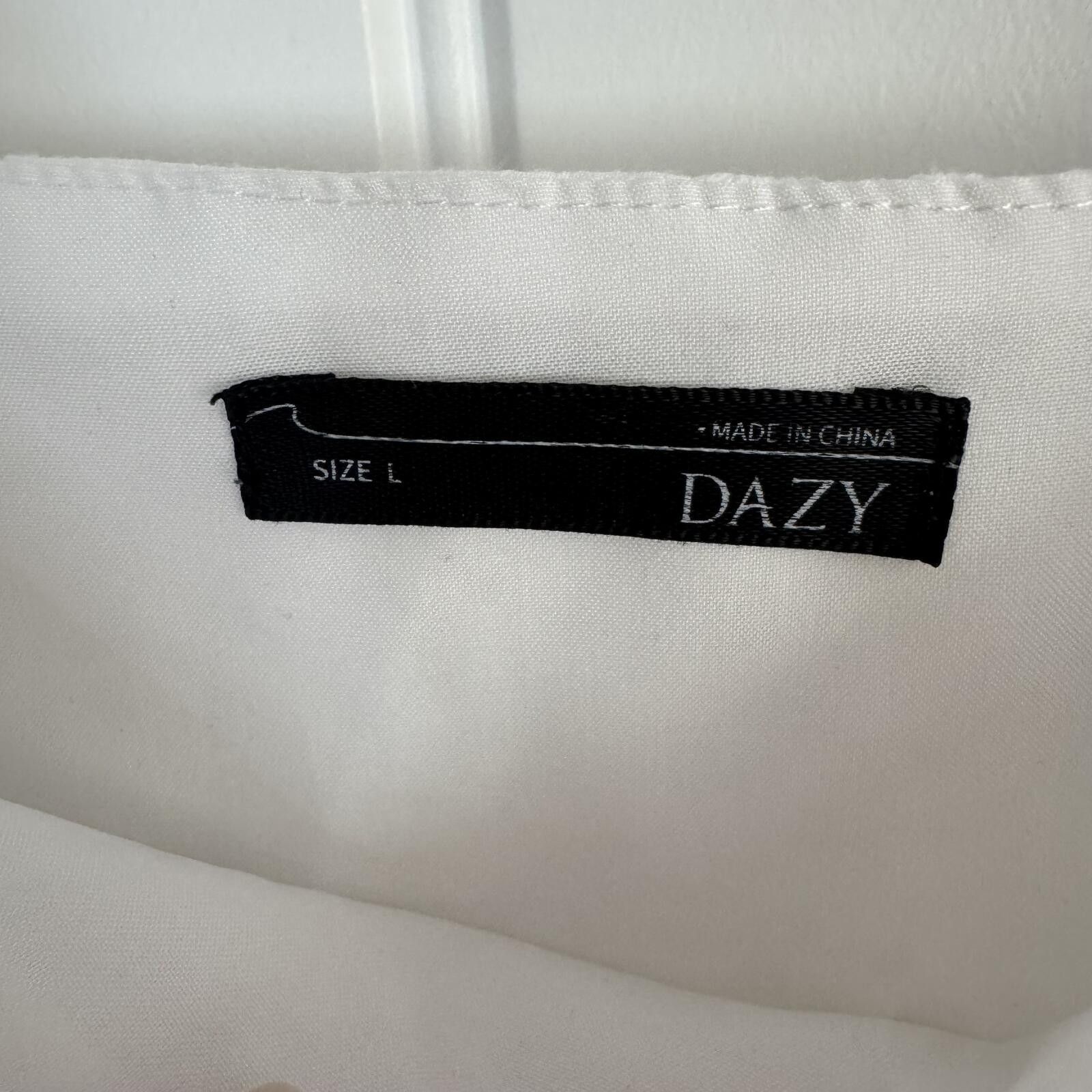 Daytona Dazy Large White Puff Sleeve Eyelet Dress with Square Neck Size L / US 10 / IT 46 - 4 Thumbnail
