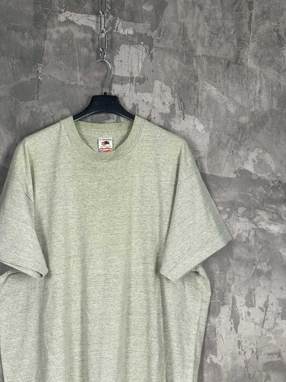 Vintage Fruit Of The Loom 90s Basic Very Rare Distressed T shirt Size US XL / EU 56 / 4 - 4 Thumbnail