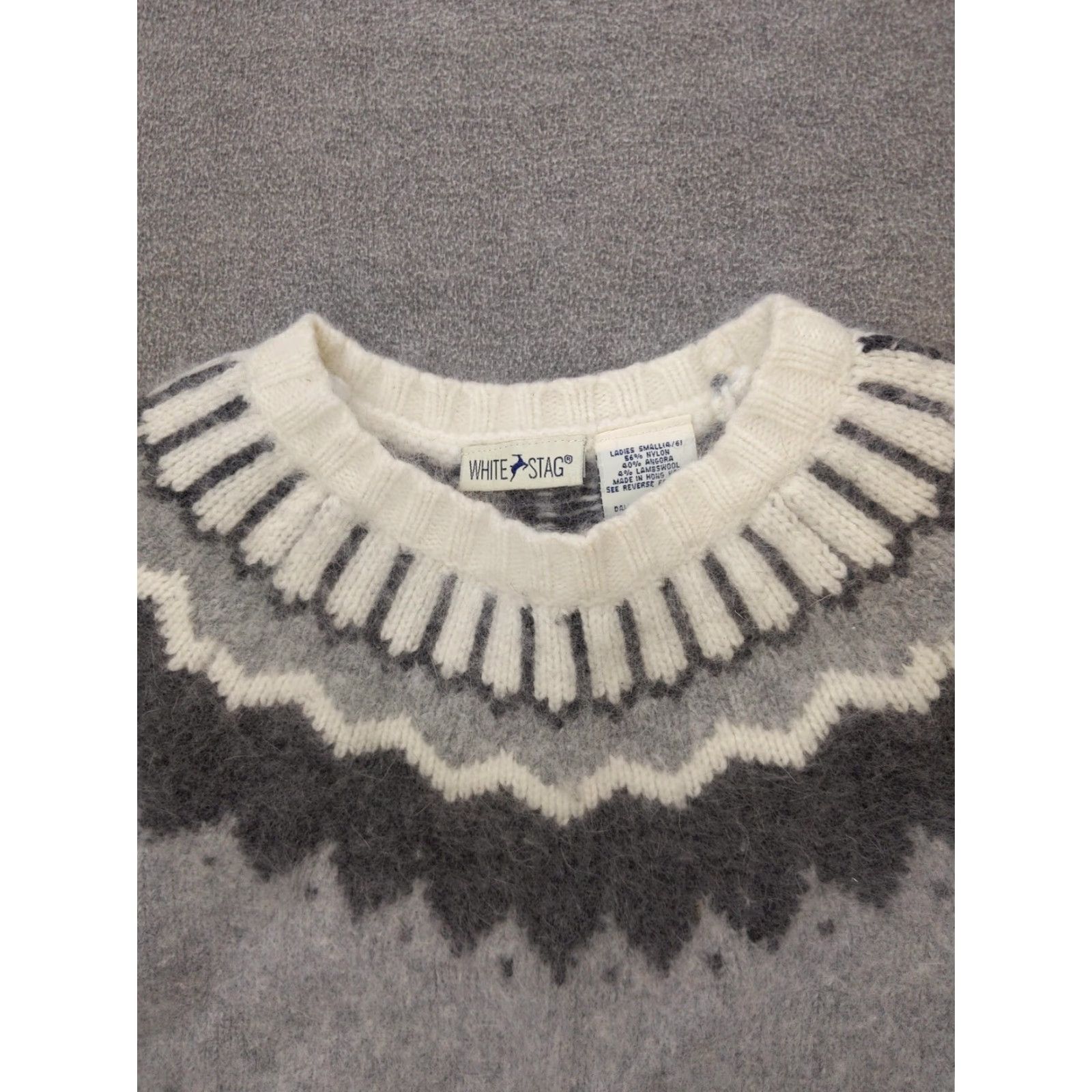 Vintage VINTAGE White Stag Sweater Womens Small Gray Fair Isle Angora Wool Pullover 90s Crew Neck Knit Heavyweight Casual Wool Women Small Size S / US 4 / IT 40 - 4 Thumbnail