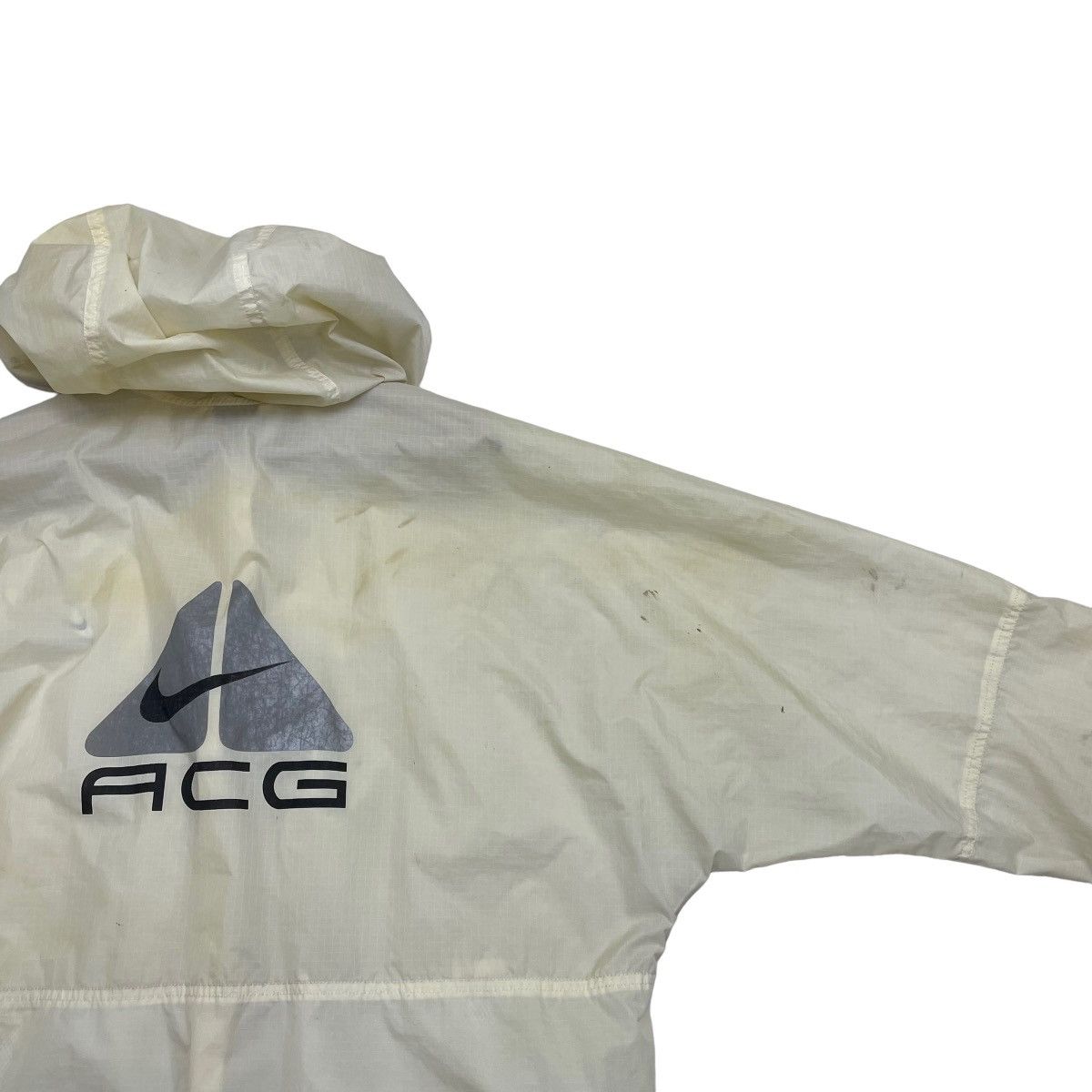 Nike Vintage Trashed Nike ACG Light Jacket Hooded Size US L / EU 52-54 / 3 - 5 Thumbnail