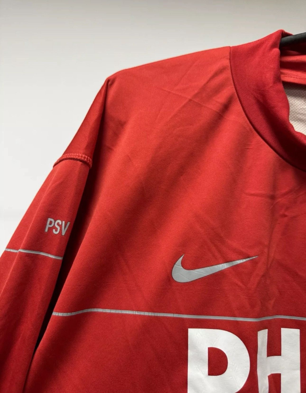 Nike Vintage Nike PSV Philips 31 Long sleeve Jersey Men’s Xl Size Size US XL / EU 56 / 4 - 5 Thumbnail