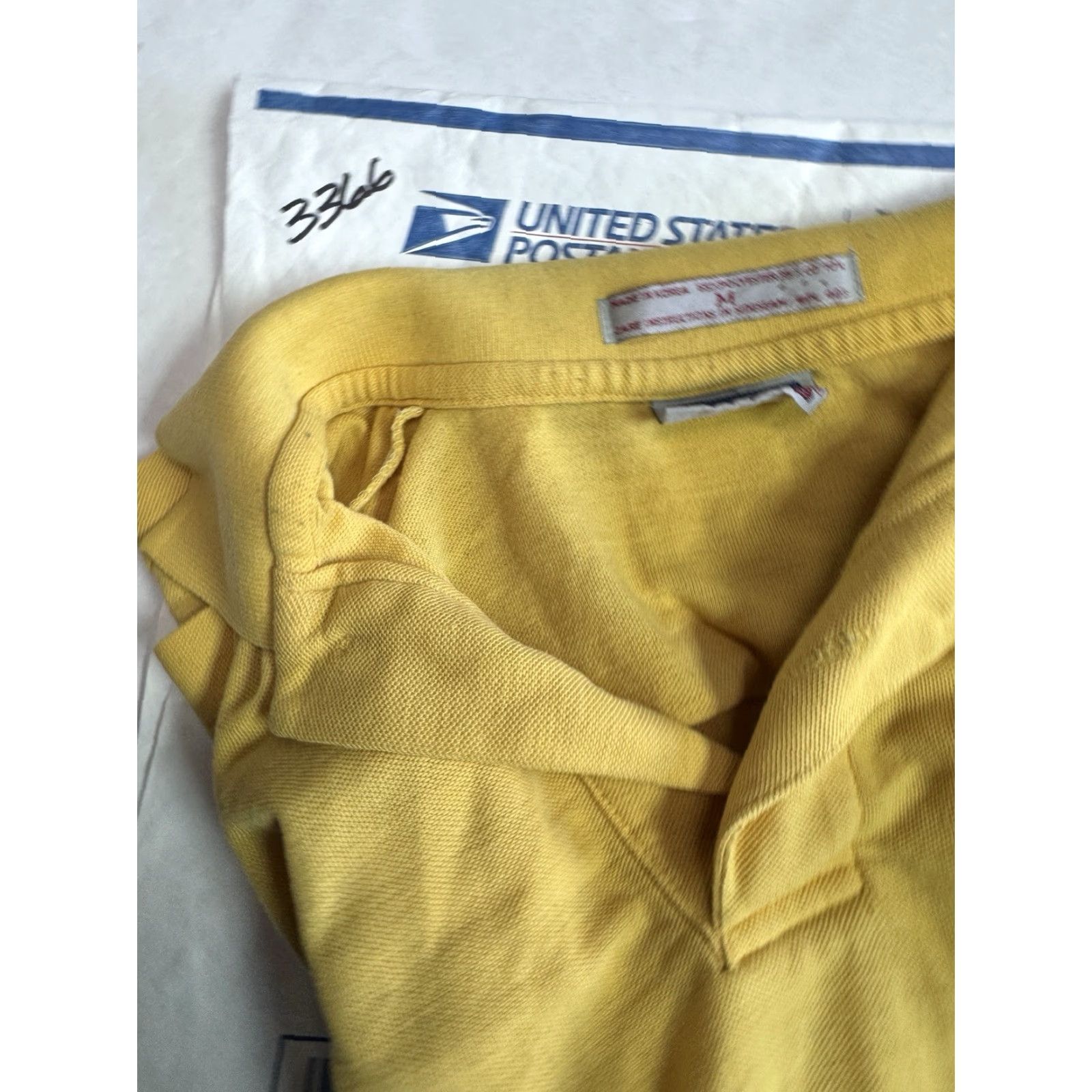 Levi's VINTAGE Levi's Polo Shirt M Yellow Made In USA Men Short Sleeve Collared 80s BASIC Casual Size US M / EU 48-50 / 2 - 7 Thumbnail