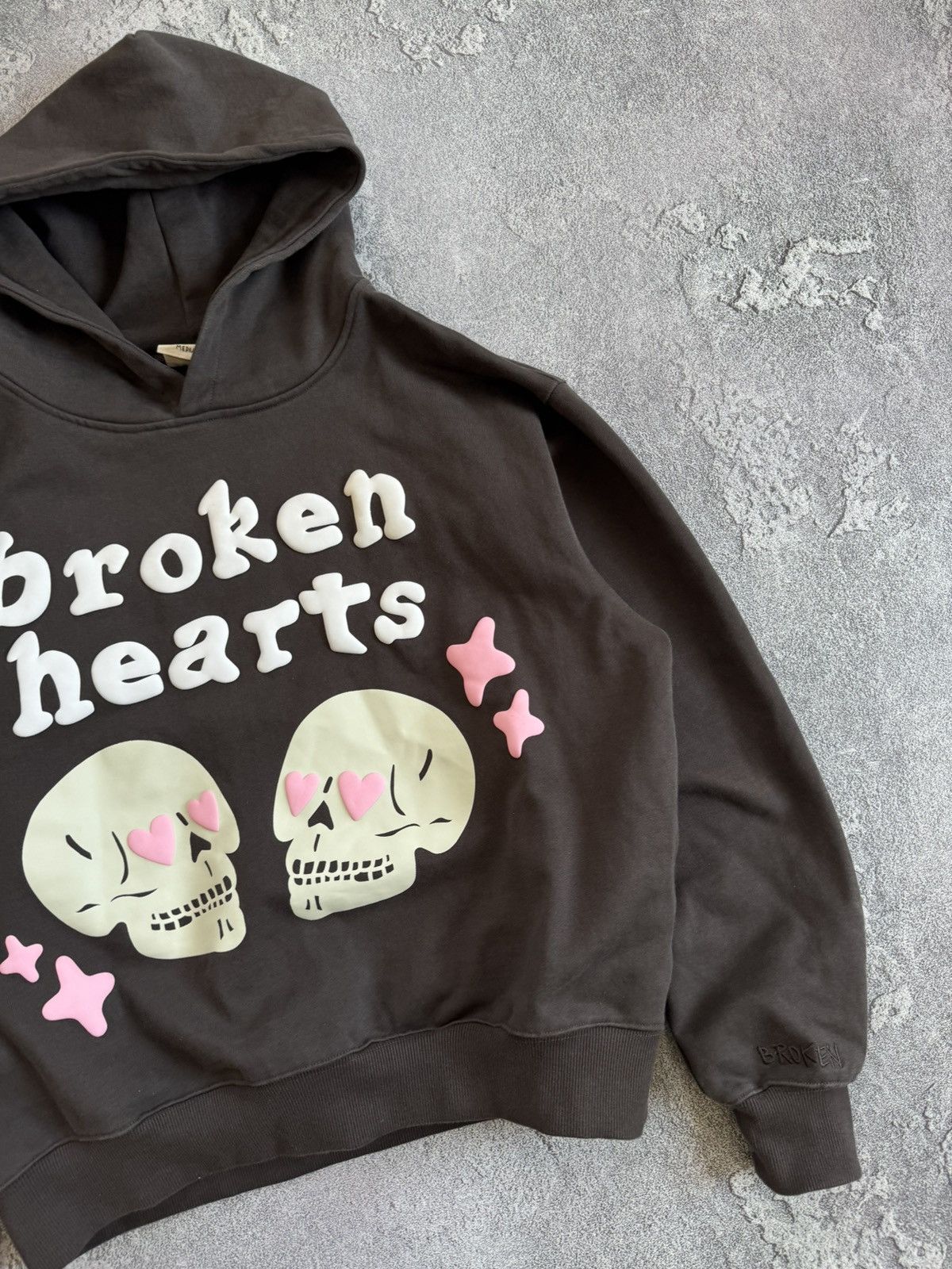 Broken Planet × Designer Broken Planet 🌍 “Broken hearts” skull 💀 brown hoodie relaxed Size US M / EU 48-50 / 2 - 7 Thumbnail