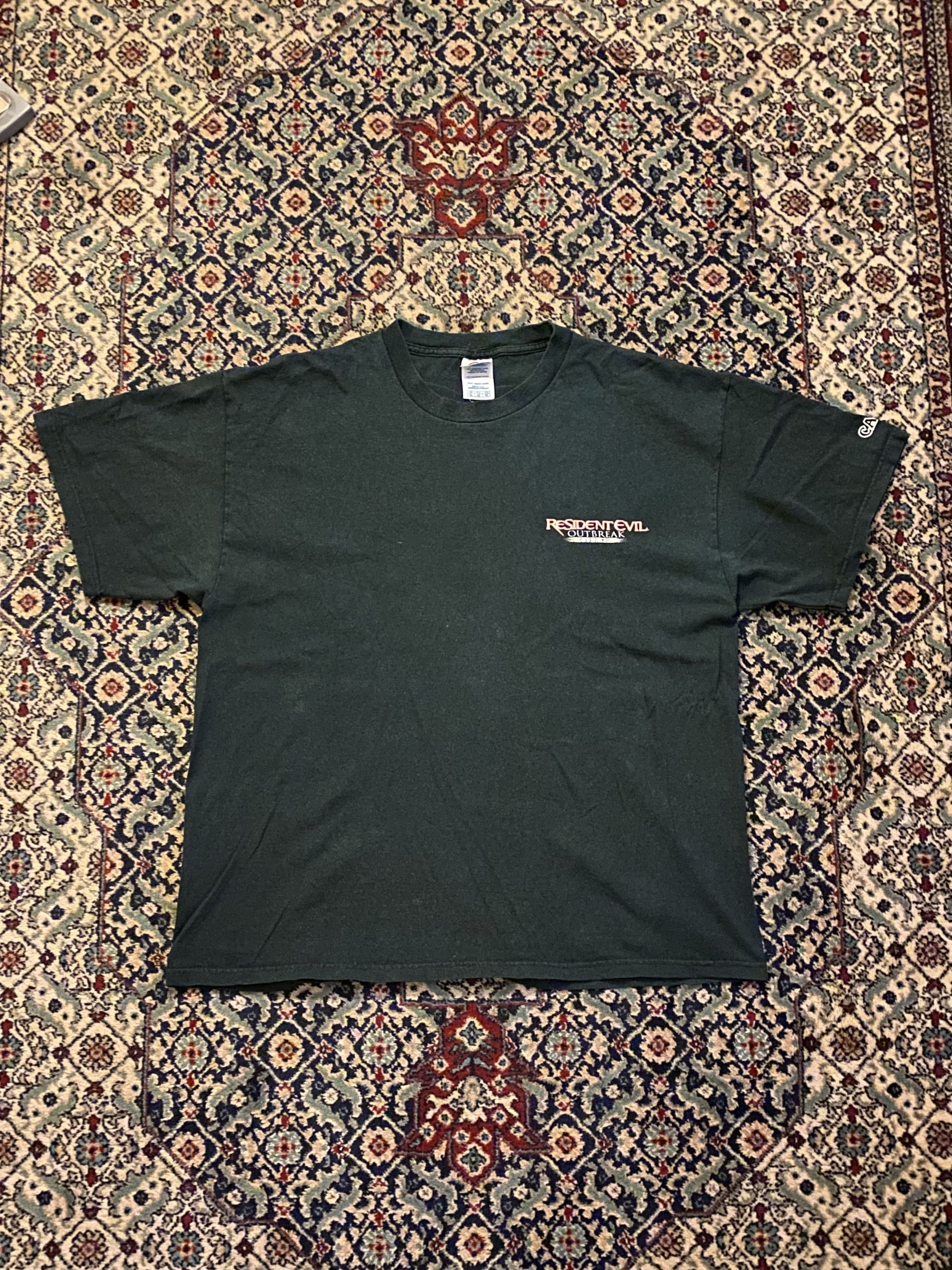 Vintage Vintage 2003 Resident Evil Outbreak PS2 Capcom T-shirt