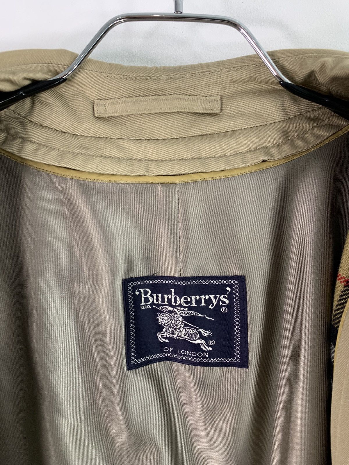 Burberry × Vintage Burberry Vintage Beige Trench Coat M/L Size Size US M / EU 48-50 / 2 - 15 Thumbnail