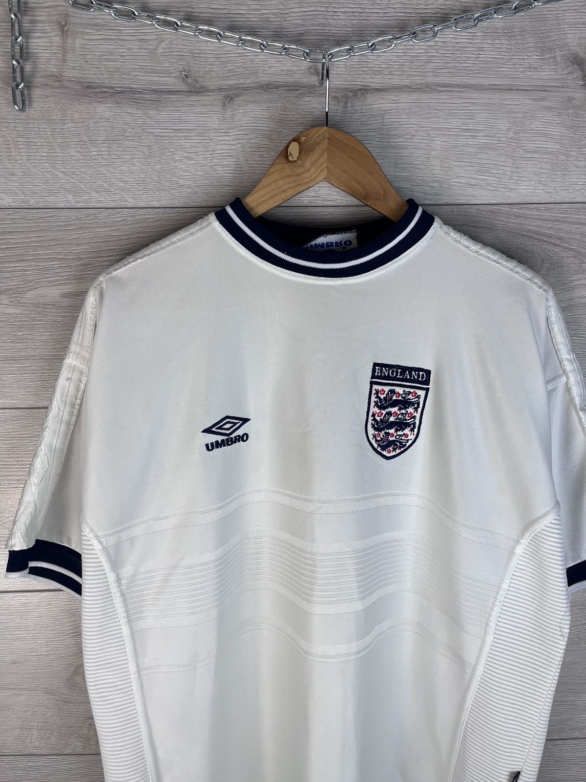 Umbro Vintage men’s soccer t-shirt Umbro England size L UEFА Size US L / EU 52-54 / 3 - 5 Thumbnail