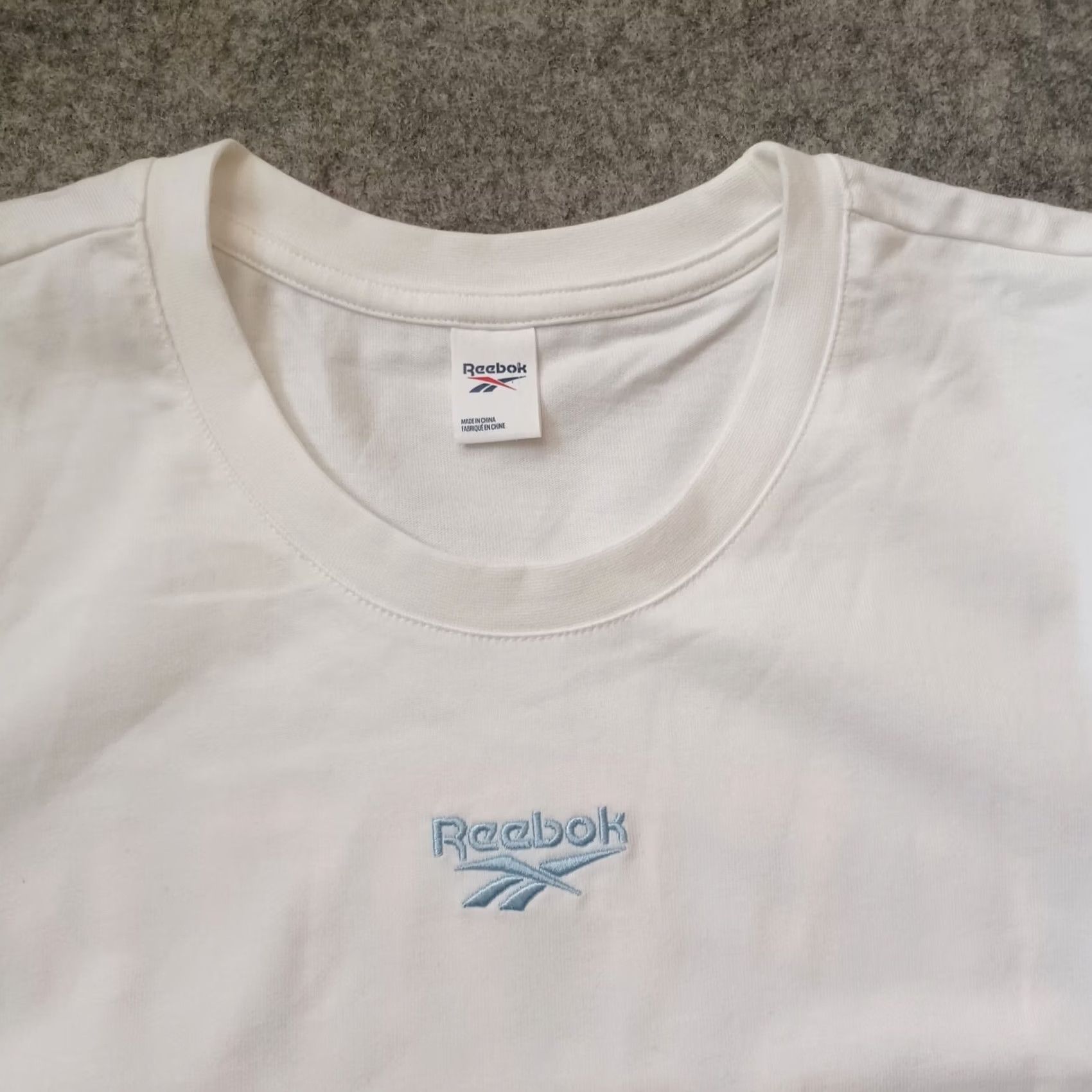 Reebok Reebok T Shirt Mens XL White Center Logo Spell Out Back Short Sleeve Sports Size US XL / EU 56 / 4 - 7 Thumbnail