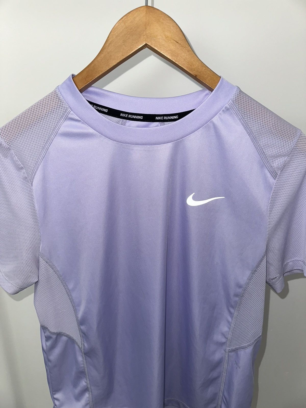 Nike Nike Lilac Purple Dri-Fit running short sleeve top size M Size M / US 6-8 / IT 42-44 - 2 Thumbnail