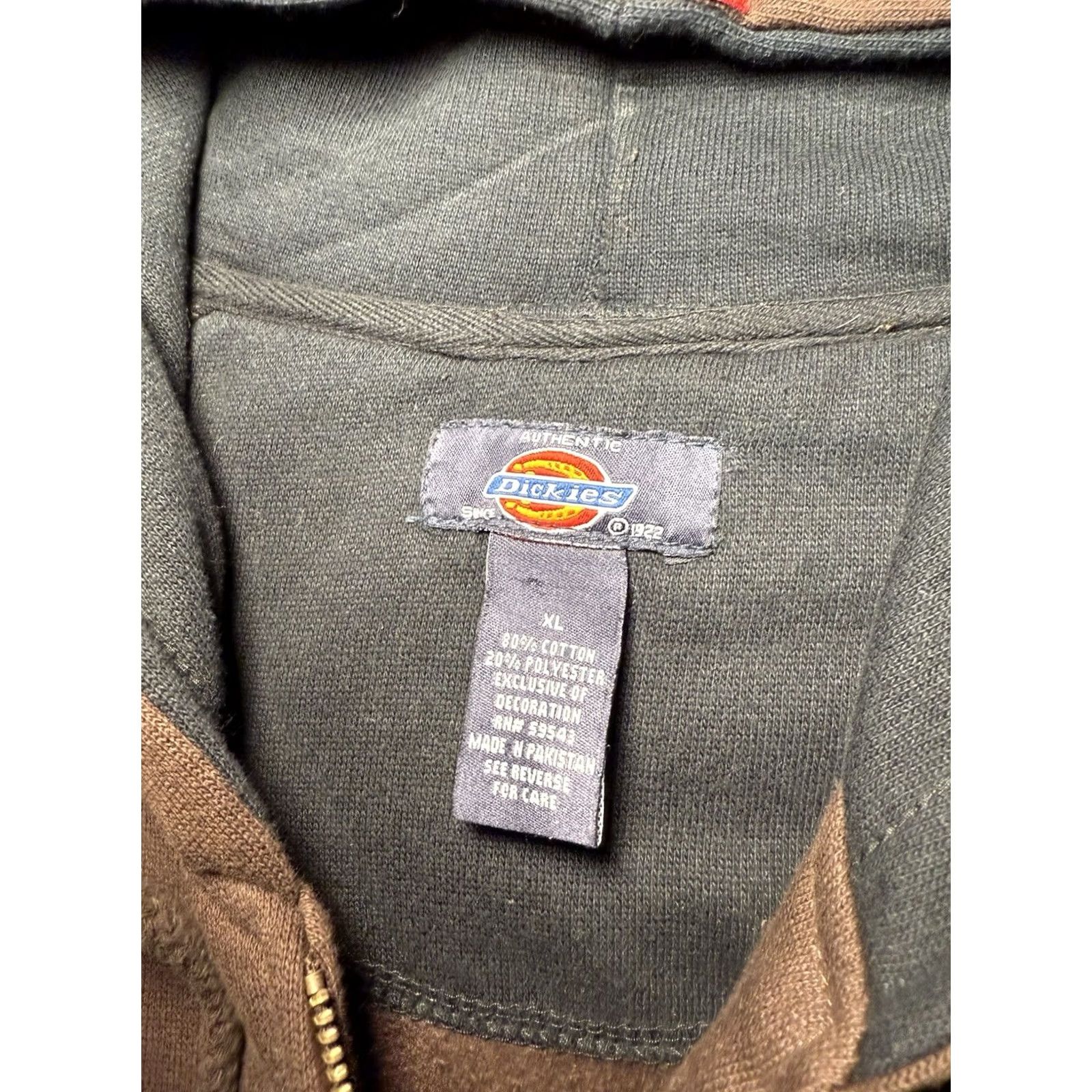 Dickies VINTAGE Dickies Full Zip Hoodie XL Brown Camo Logo Airbrushed Gremlin Cool Mens Hoodie Adult XL Brown Camo Gremlin Logo Zipper Pockets Size US XL / EU 56 / 4 - 7 Thumbnail