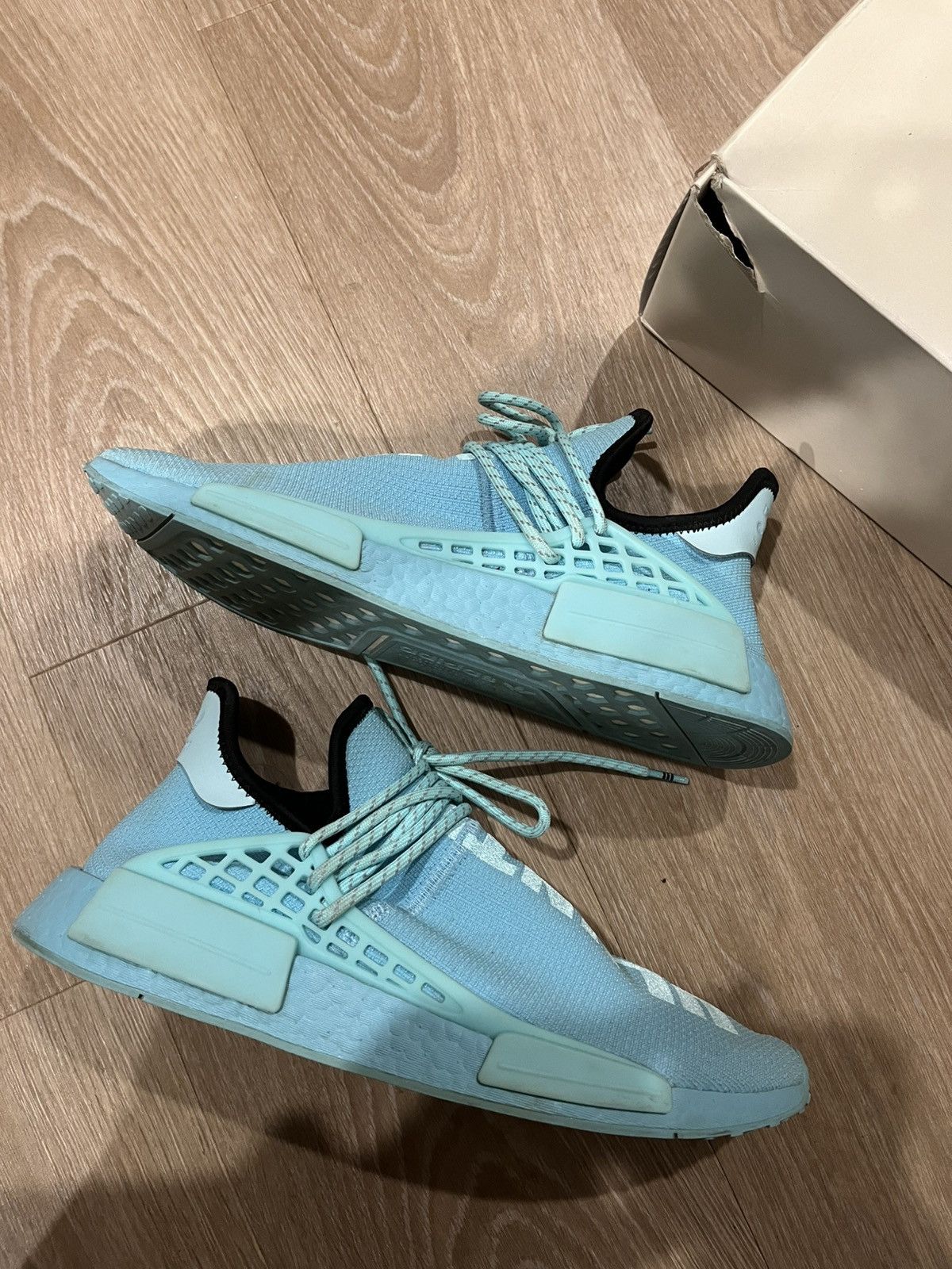Adidas × Pharrell Adidas human race Size US 12 / EU 45 - 5 Thumbnail