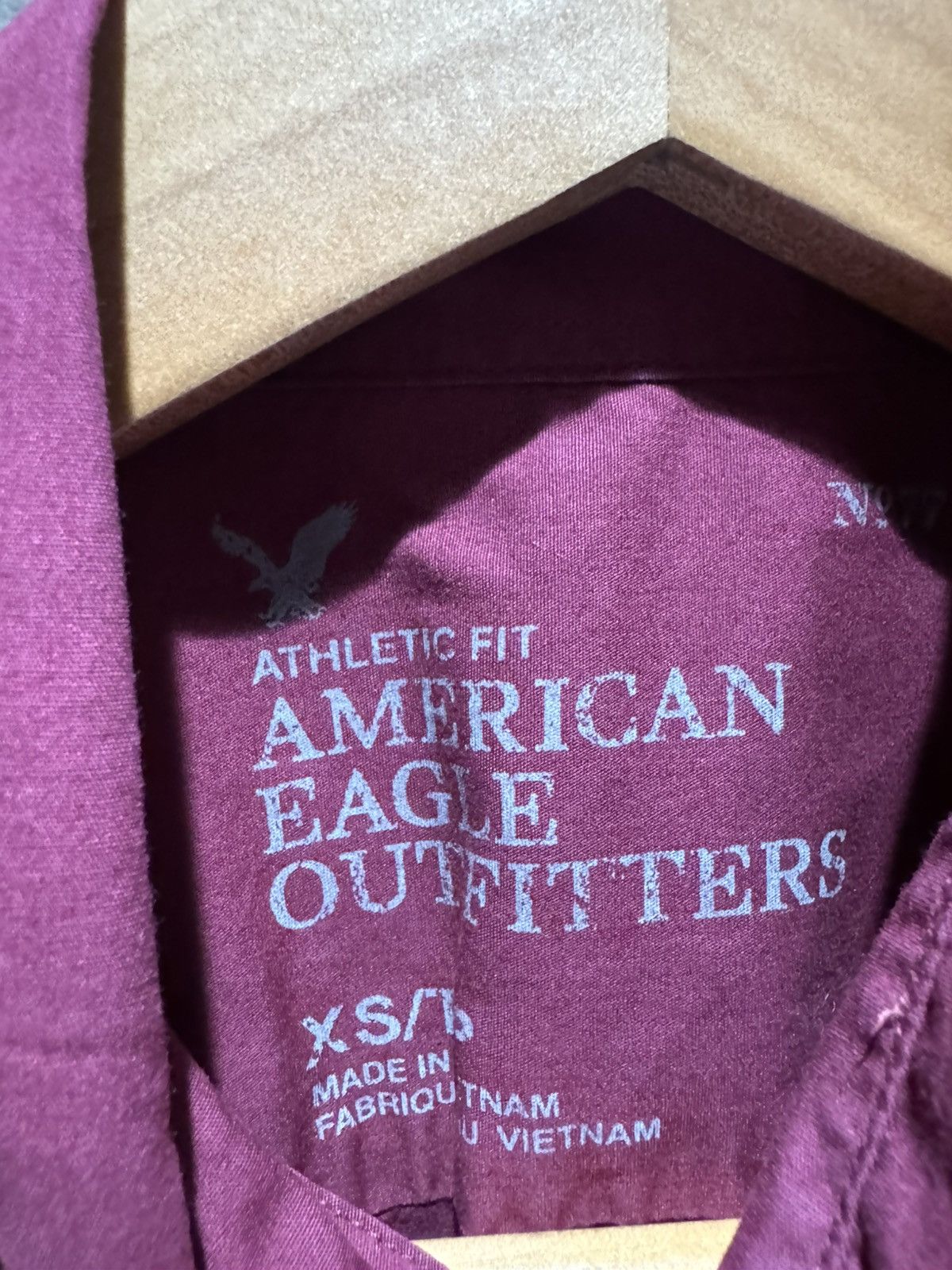 American Eagle Outfitters Vintage Burgundy American Eagle Button Up XS Maroon Button Size US XS / EU 42 / 0 - 2 Thumbnail