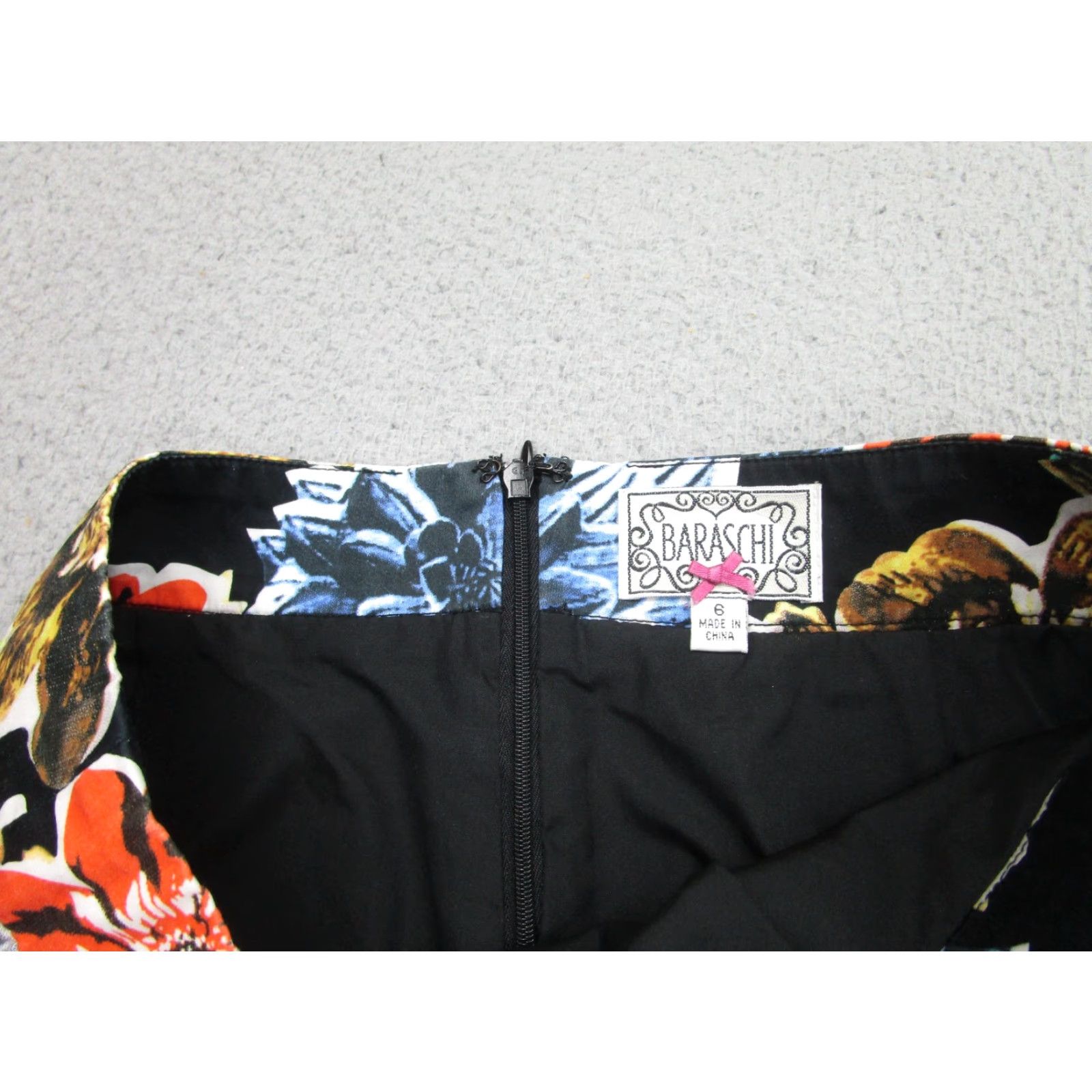 Vintage Baraschi Skirt Womens 6 Black Floral Polka Dot Pencil Knee Length Lined Stretch Size 28" / US 6 / IT 42 - 6 Thumbnail