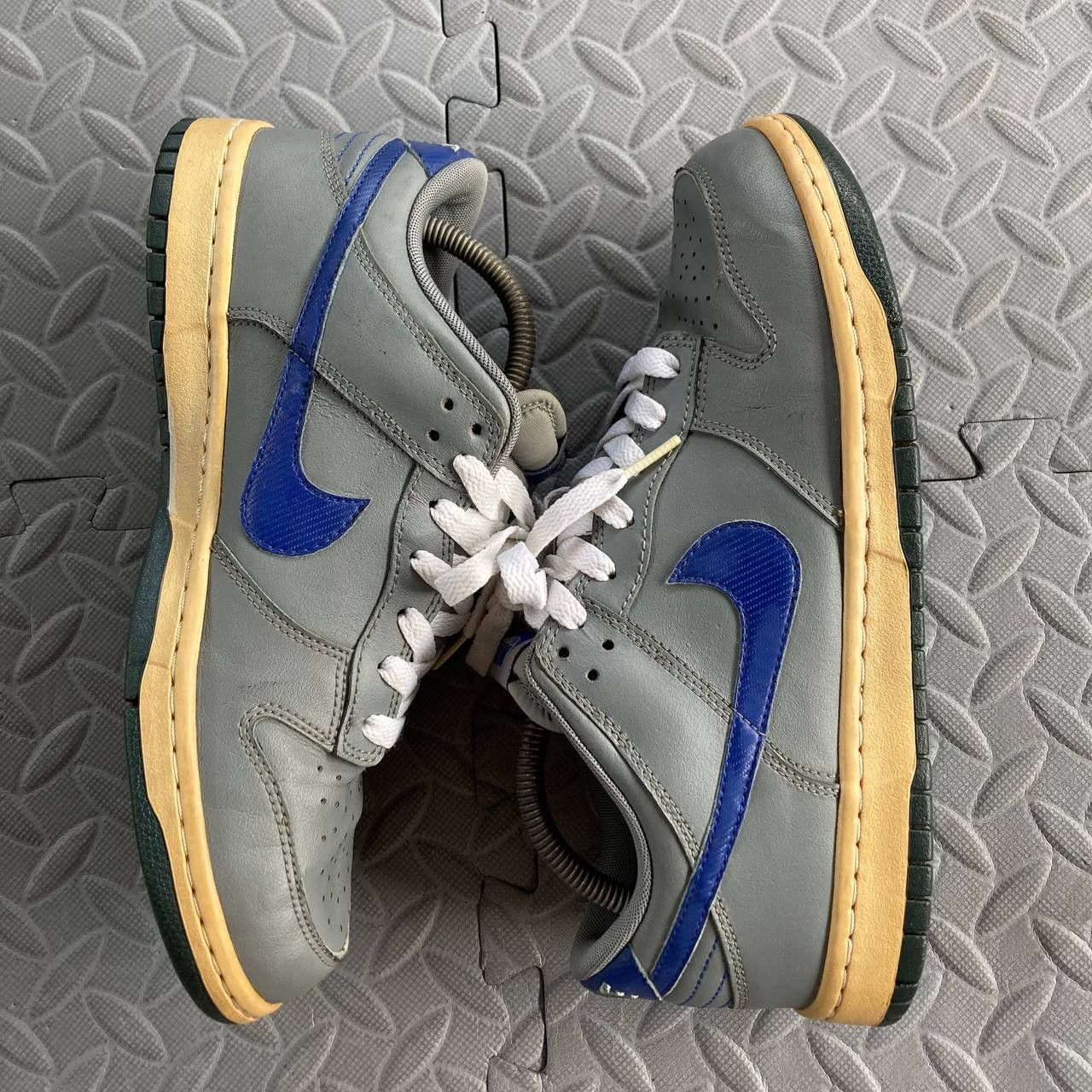 Nike 2012 ‘Cool Gray Royal’ Dunk Low Size US 9 / EU 42 - 4 Thumbnail