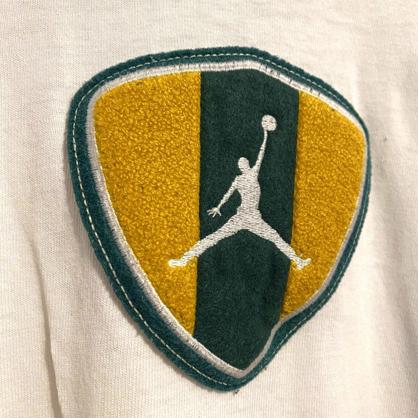 Jordan Brand × Nike × Vintage Vintage Jordan Jumpman Felt Logo 90s Long Sleeve T Shirt Size US L / EU 52-54 / 3 - 7 Thumbnail