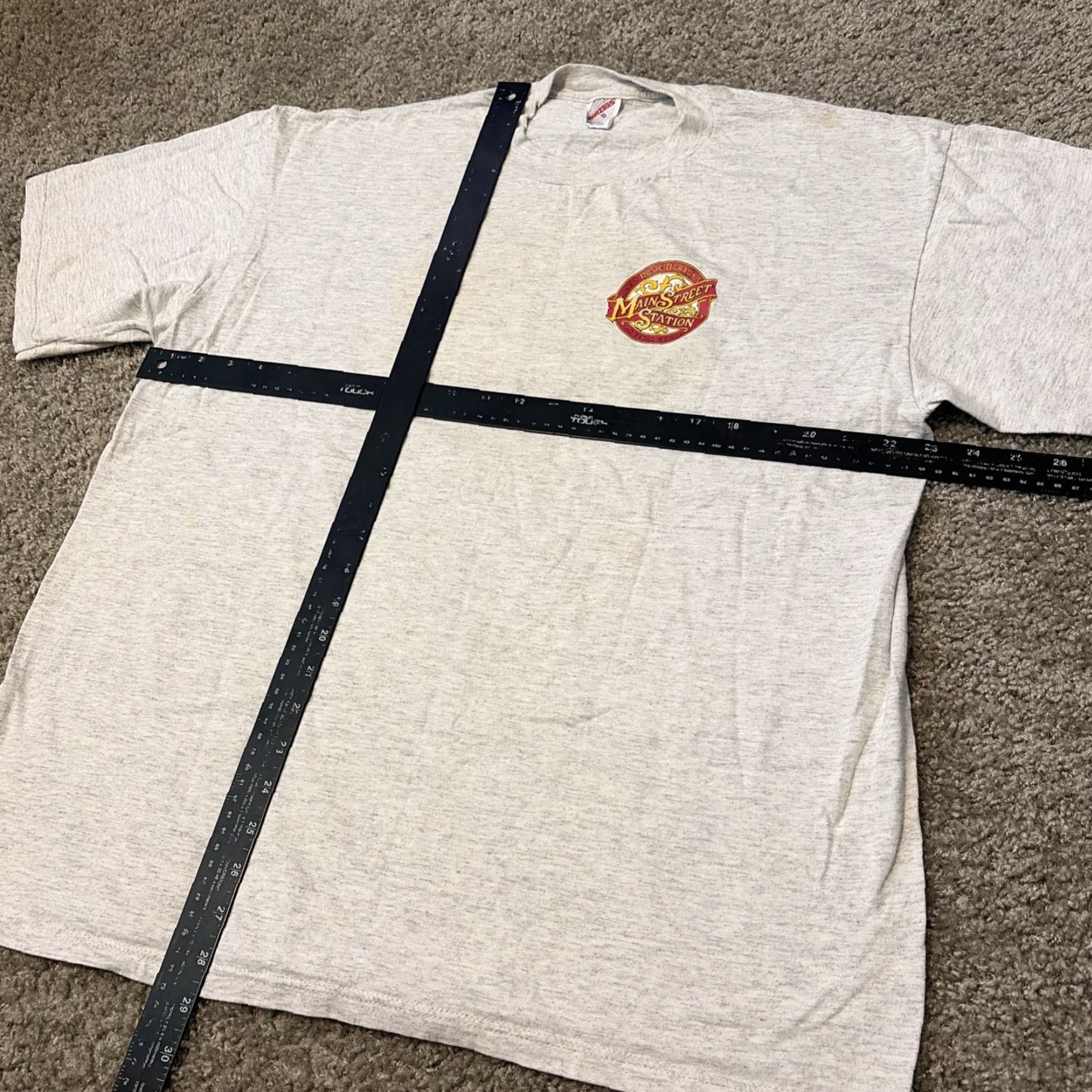 Vintage VINTAGE 90s Casino T-Shirt XL Men Gray Main Street Station Rosie O’Grady’s shirt Size US XL / EU 56 / 4 - 6 Thumbnail