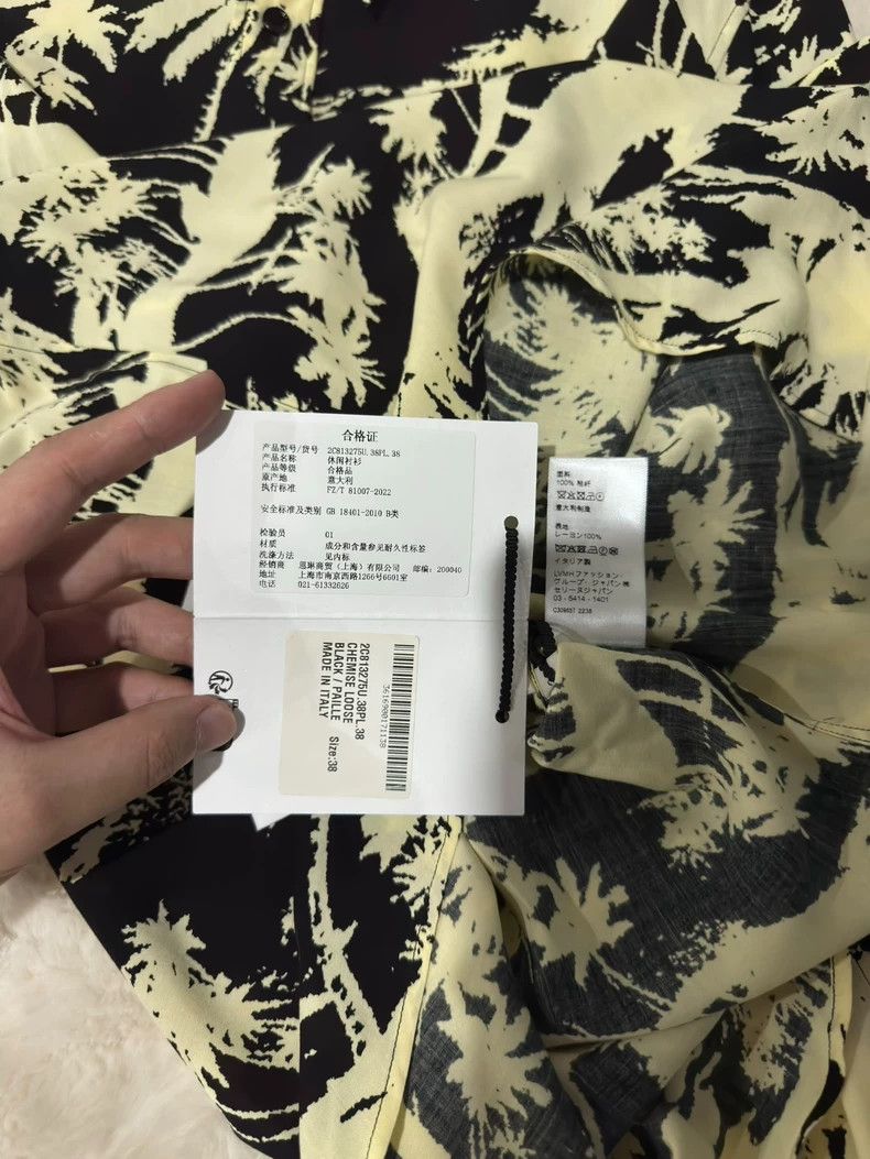 Celine Celine size 38 Coconut logo shirt Size US M / EU 48-50 / 2 - 6 Thumbnail