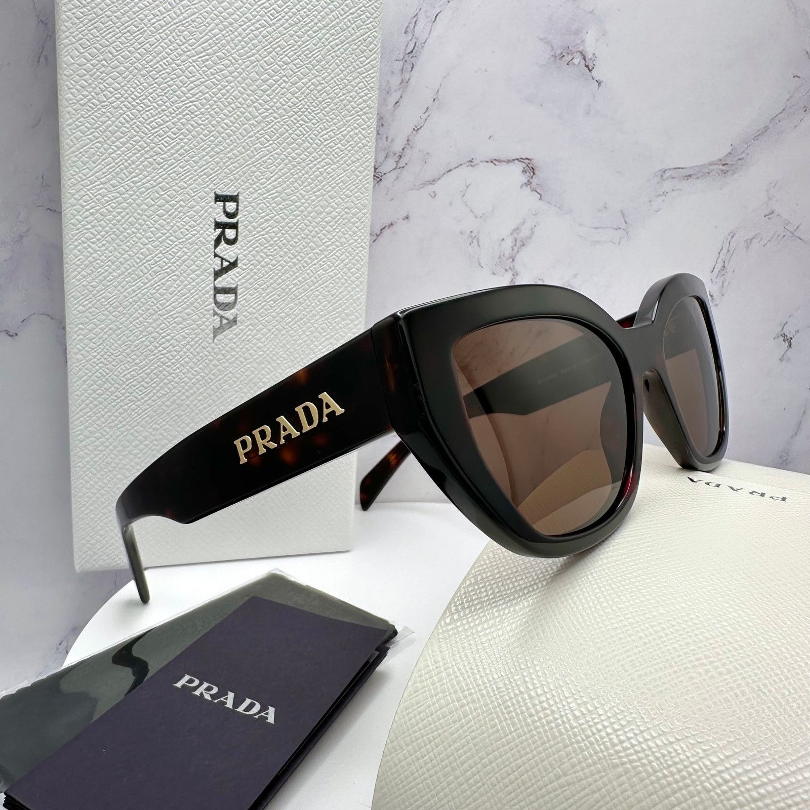 Prada New Prada Sunglasses Cat Eye Brown Tortoise Gold Logo Size ONE SIZE - 6 Thumbnail